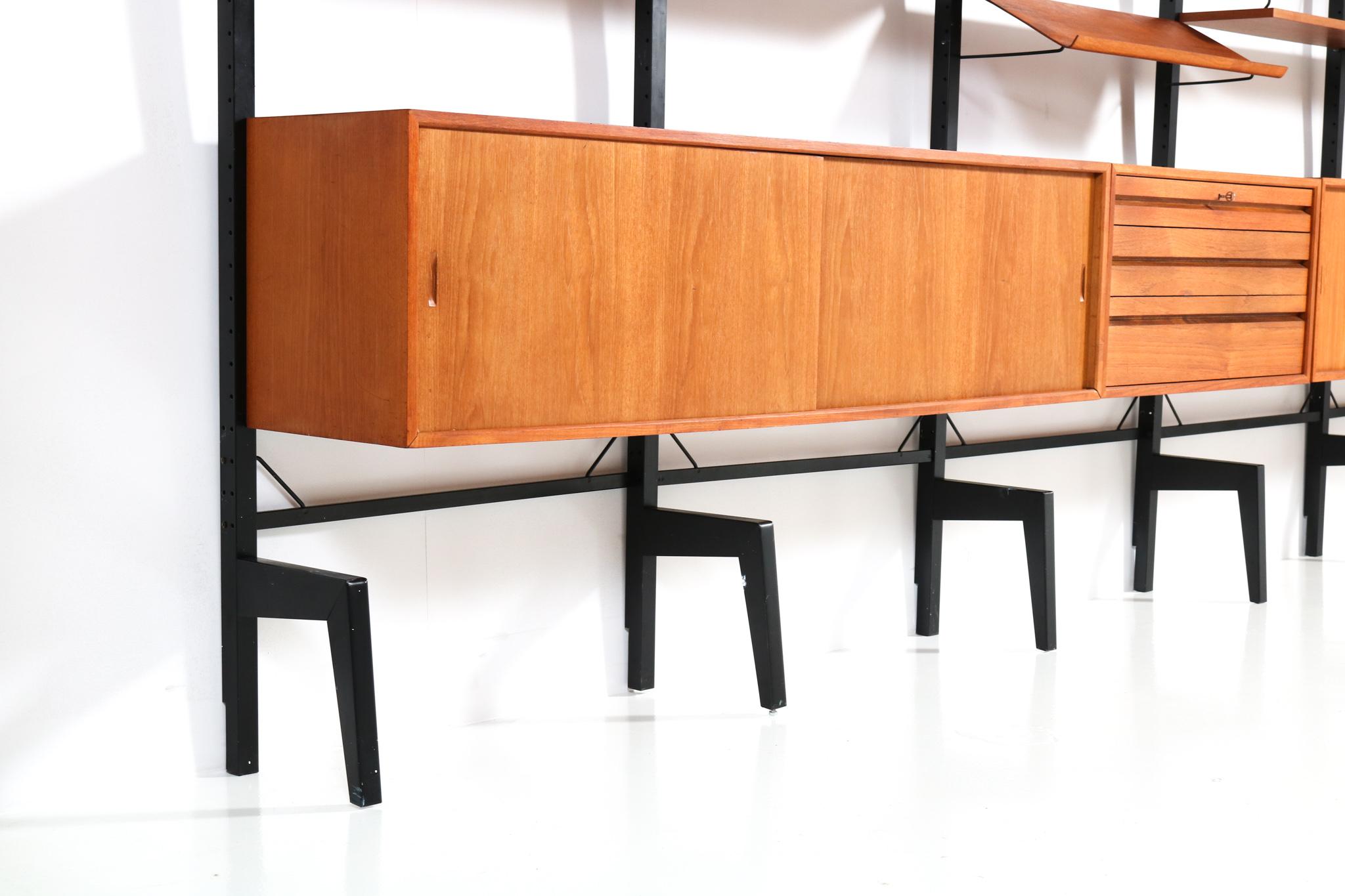 Large Mid-Century Modern Royal Free Standing Wall Unit by Poul Cadovius, 1960s 2
