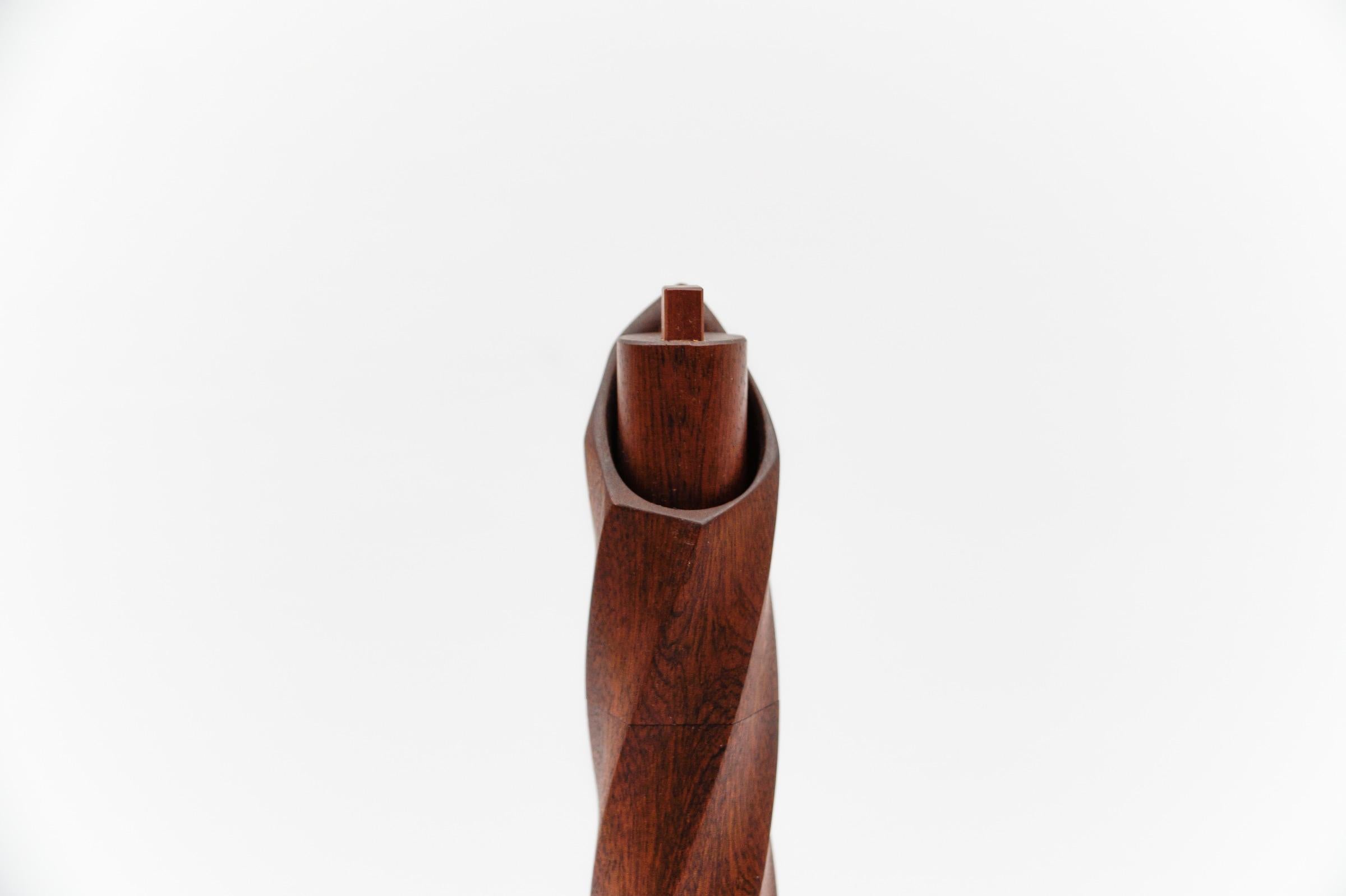 Große skandinavische Pfeffermühle aus Teakholz, 1960er Jahre, Dänemark, Mid-Century Modern (Dänisch) im Angebot
