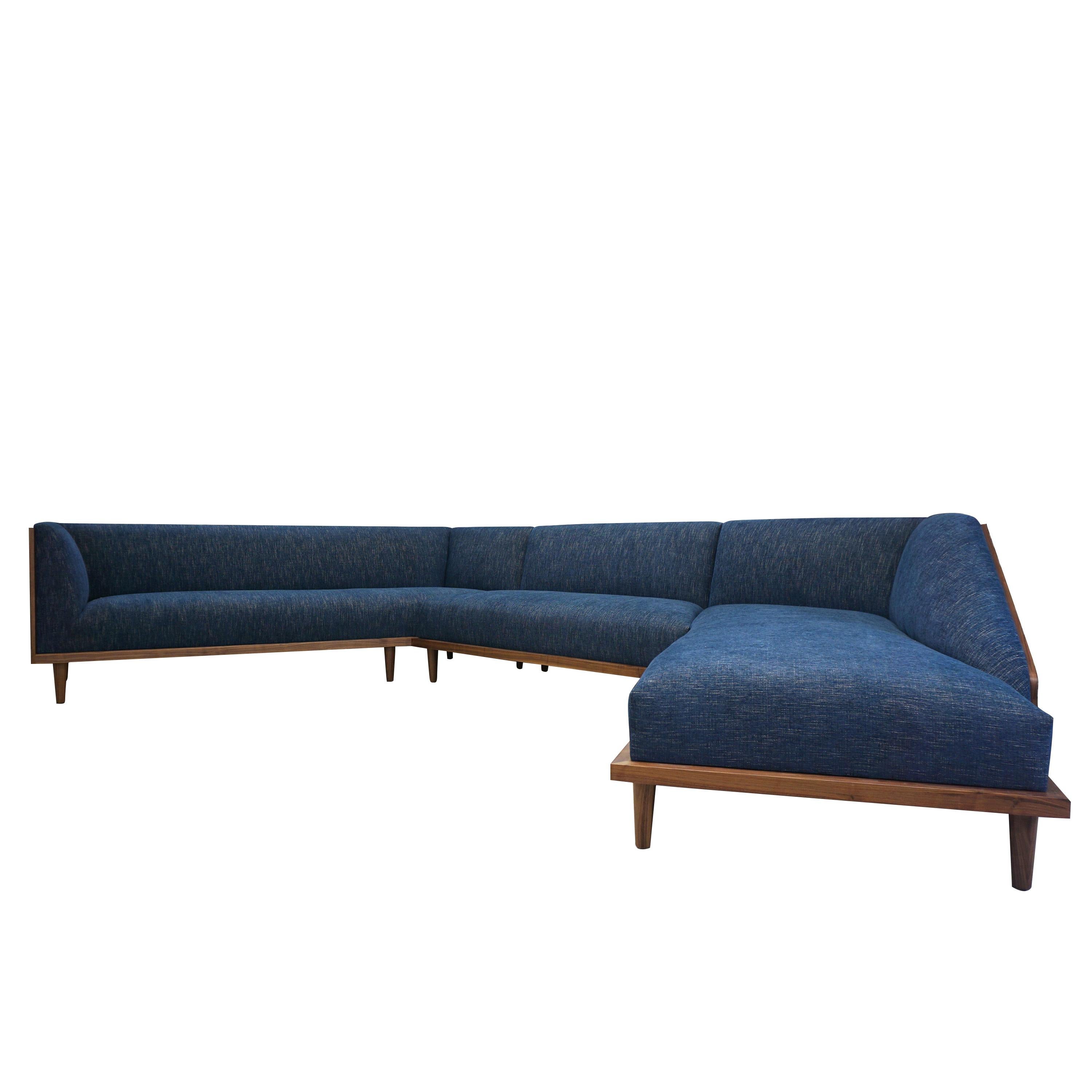 Mid-Century Modern Grande section moderne du milieu du siècle avec chaise et cadre en noyer en vente