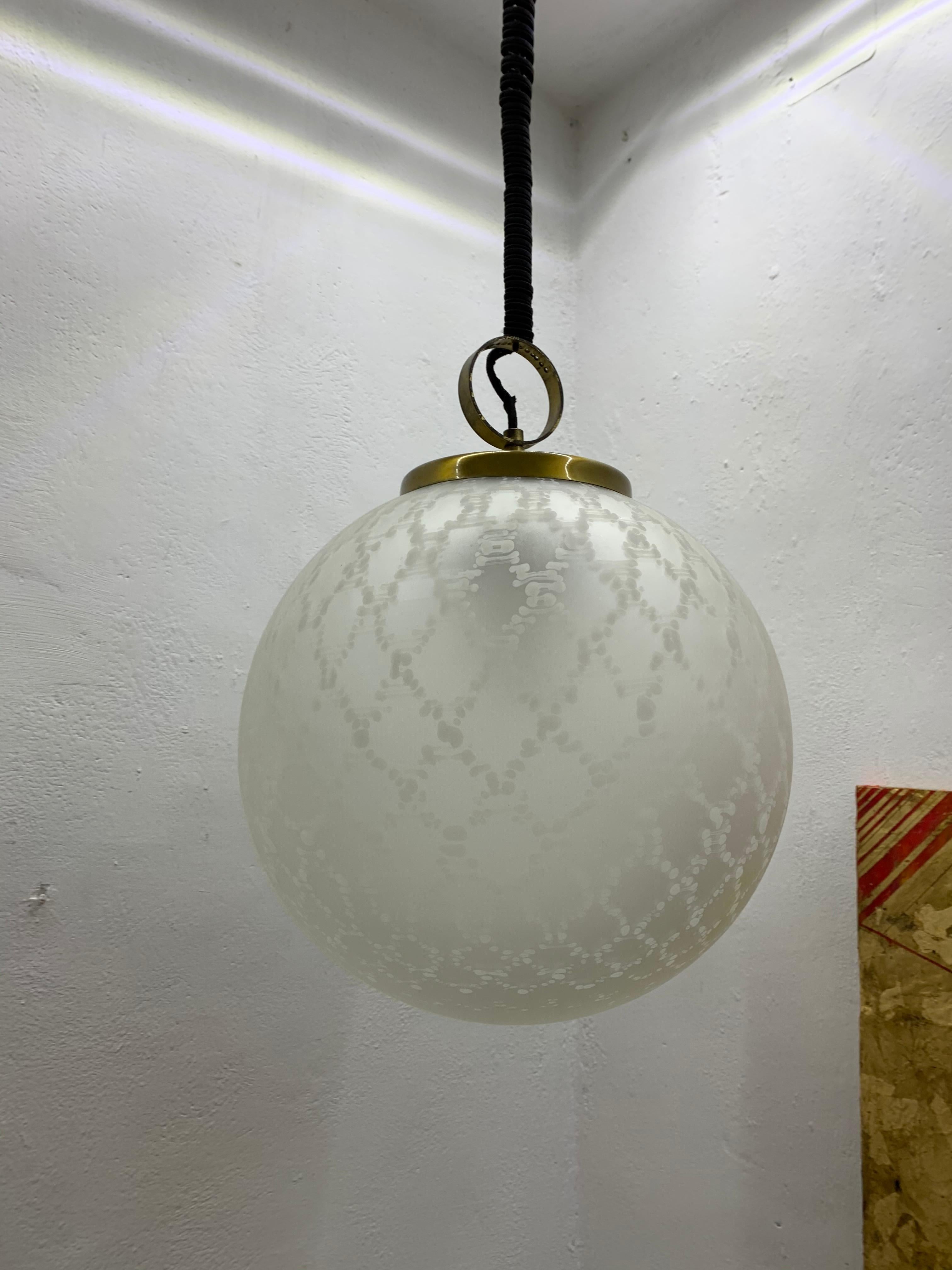 Large Mid-Century Modern Sphere Chandelier in Murano Glass by Venini, circa 1970 For Sale 7