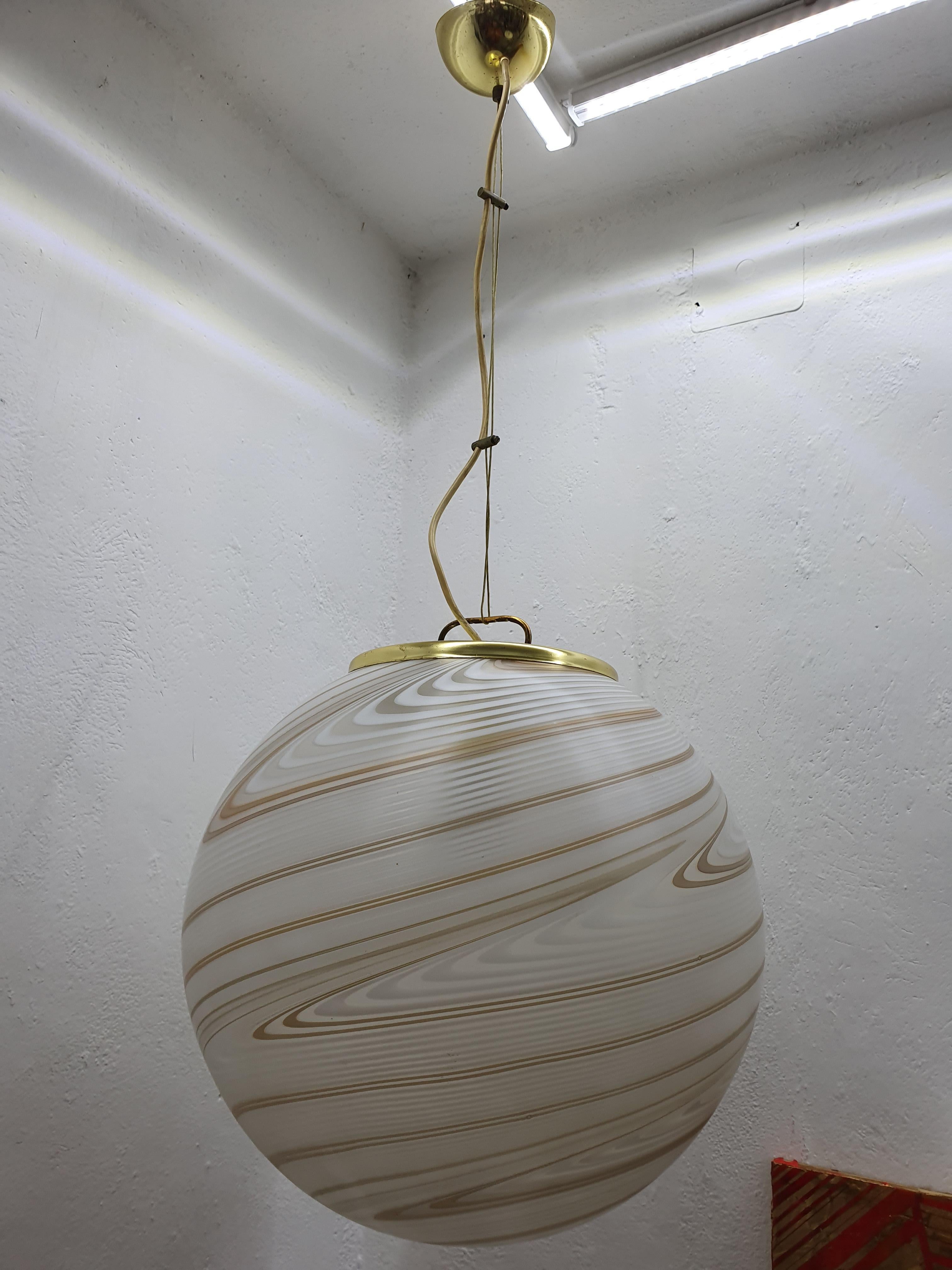 Large Mid-Century Modern Sphere Chandelier in Murano Glass by Venini, circa 1970 7