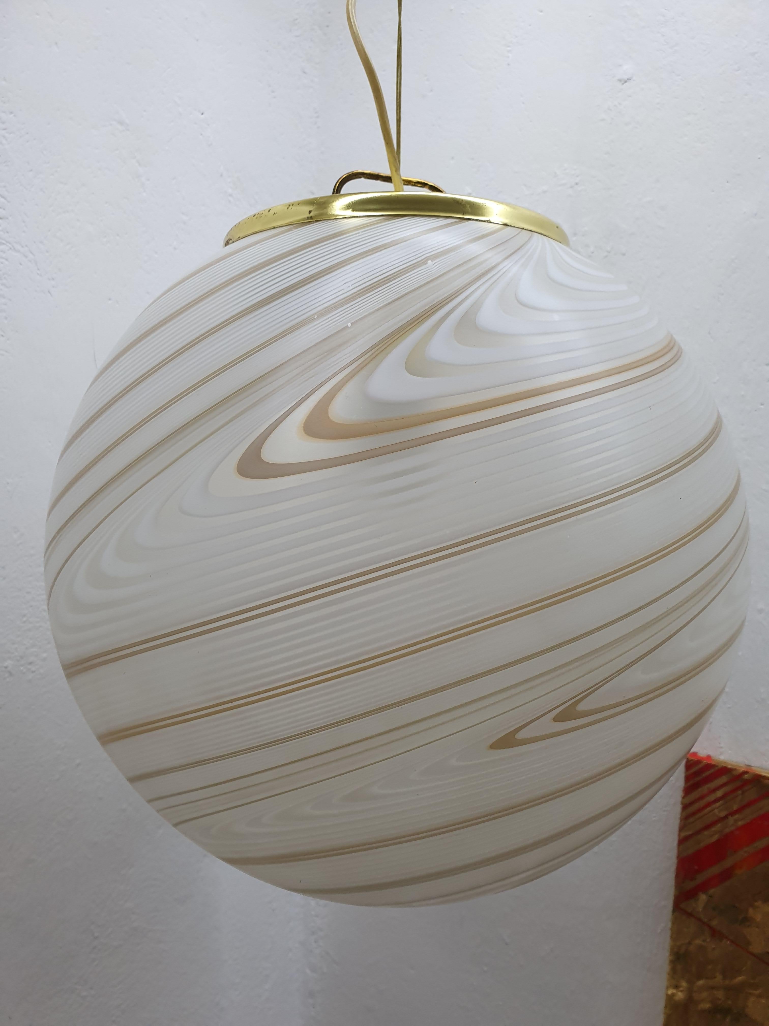 20th Century Large Mid-Century Modern Sphere Chandelier in Murano Glass by Venini, circa 1970