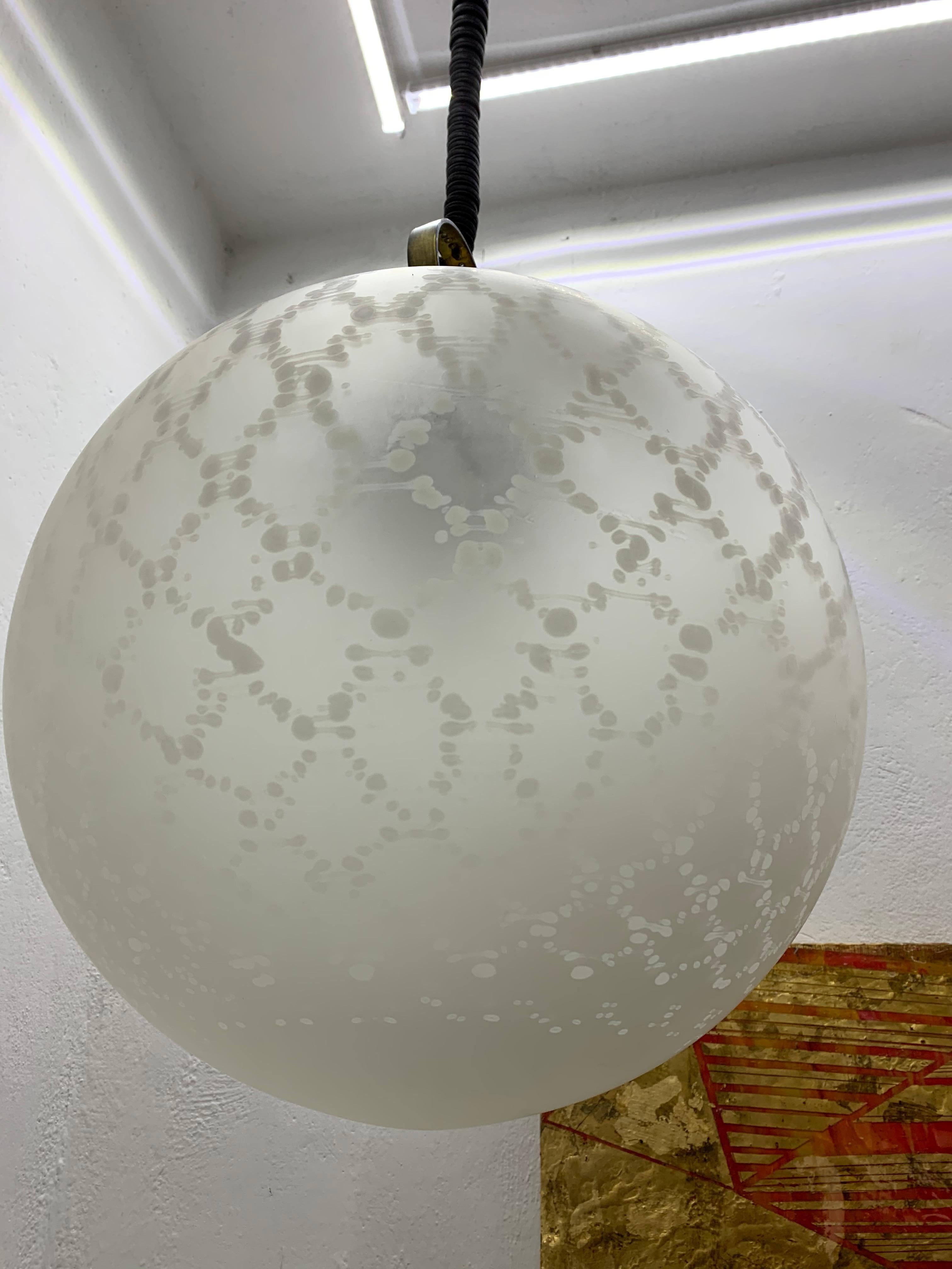 Large Mid-Century Modern Sphere Chandelier in Murano Glass by Venini, circa 1970 For Sale 2