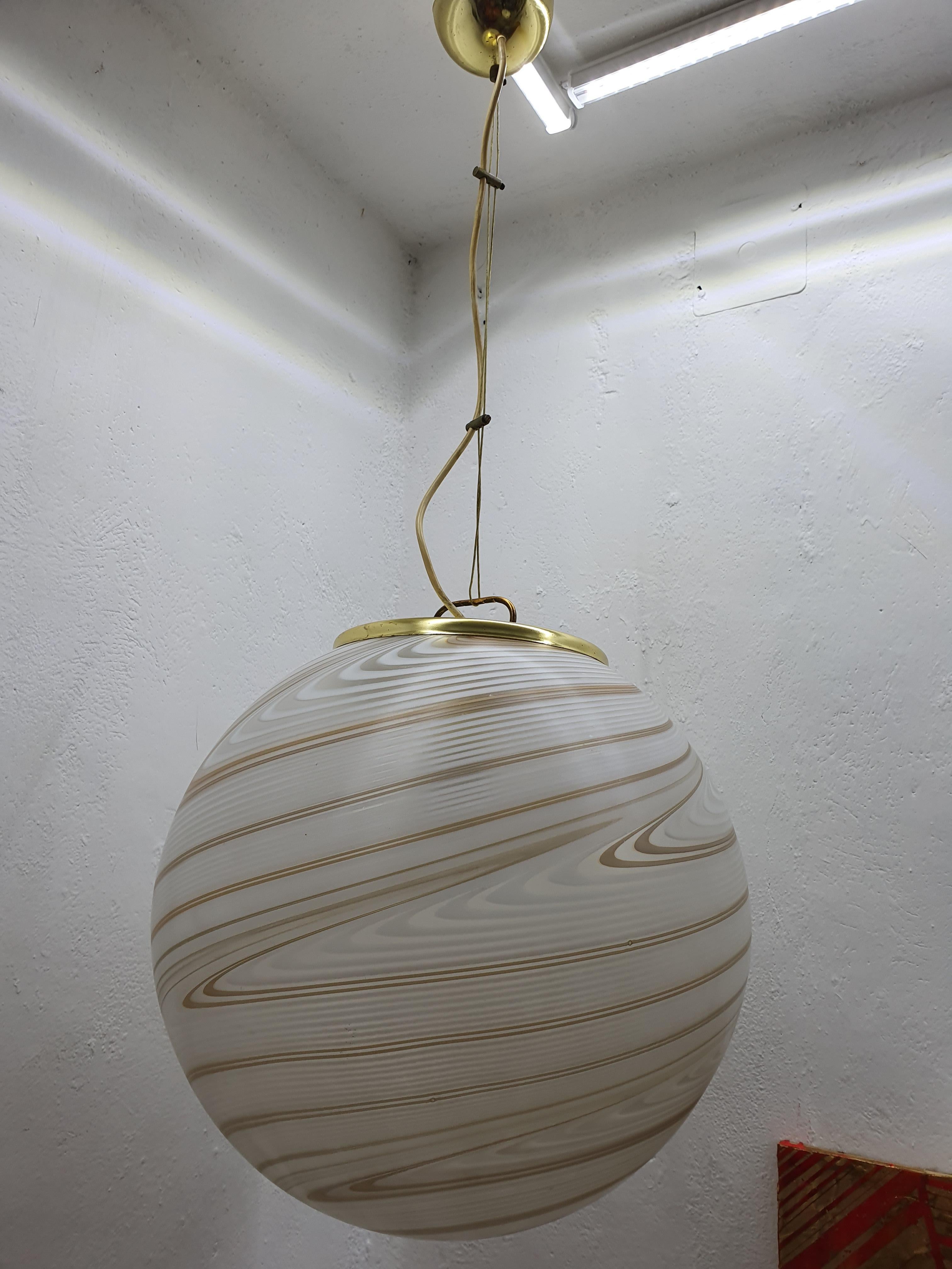 Large Mid-Century Modern Sphere Chandelier in Murano Glass by Venini, circa 1970 3