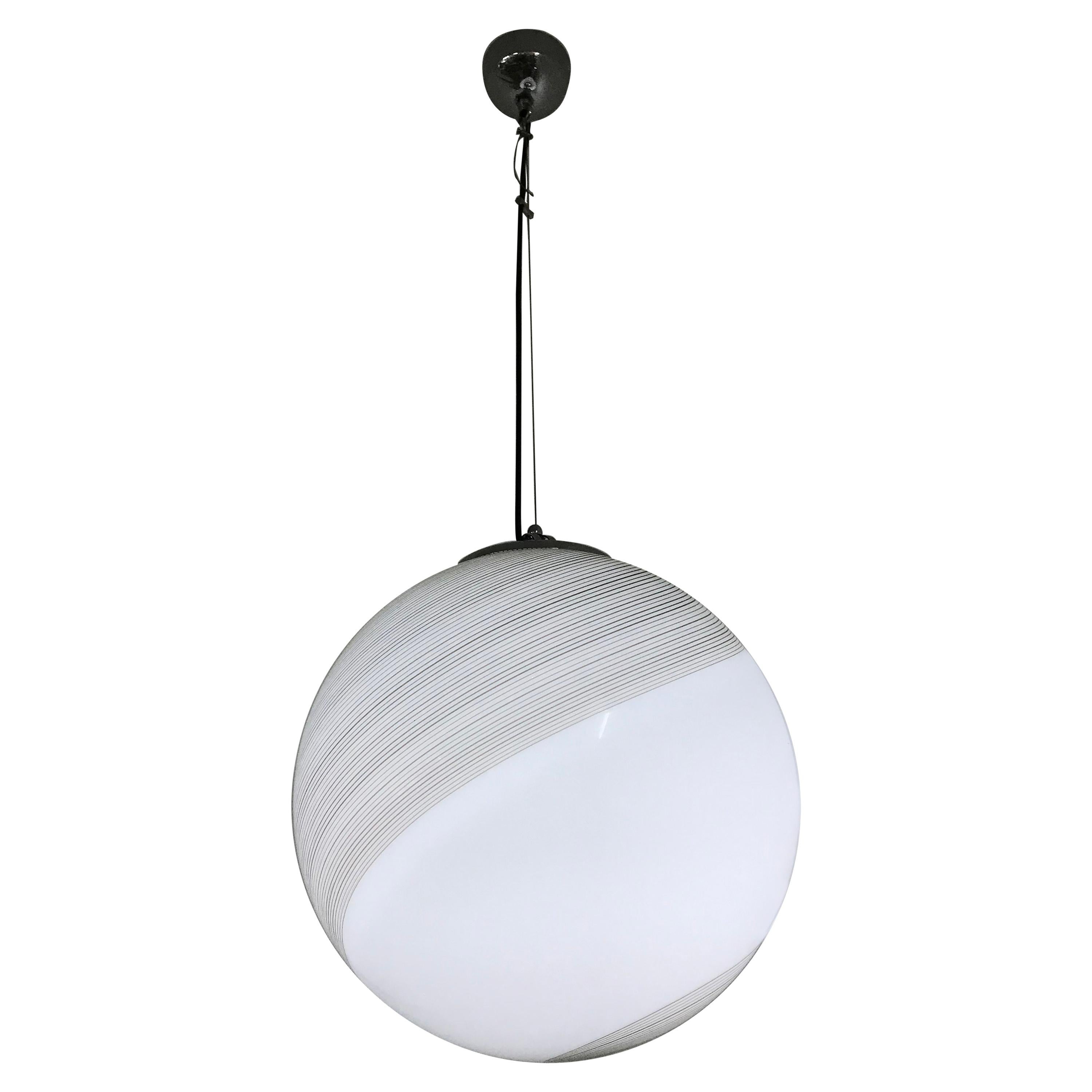 Large Mid-Century Modern Sphere Chandelier in Murano Glass by Venini, circa 1970 For Sale