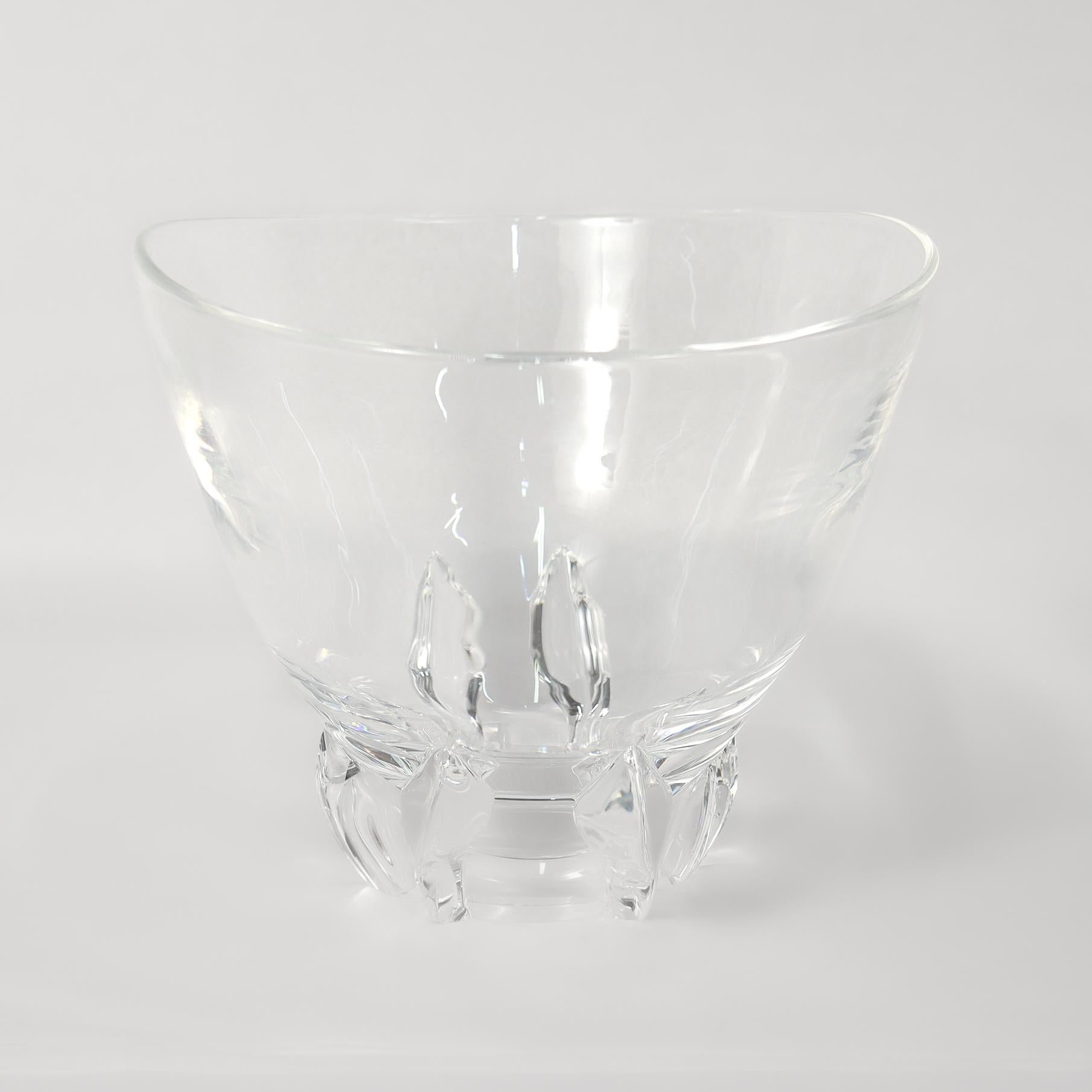 Large Mid-Century Modern Steuben Glass Deep Flower Bowl / Vase by Donald Pollard 1