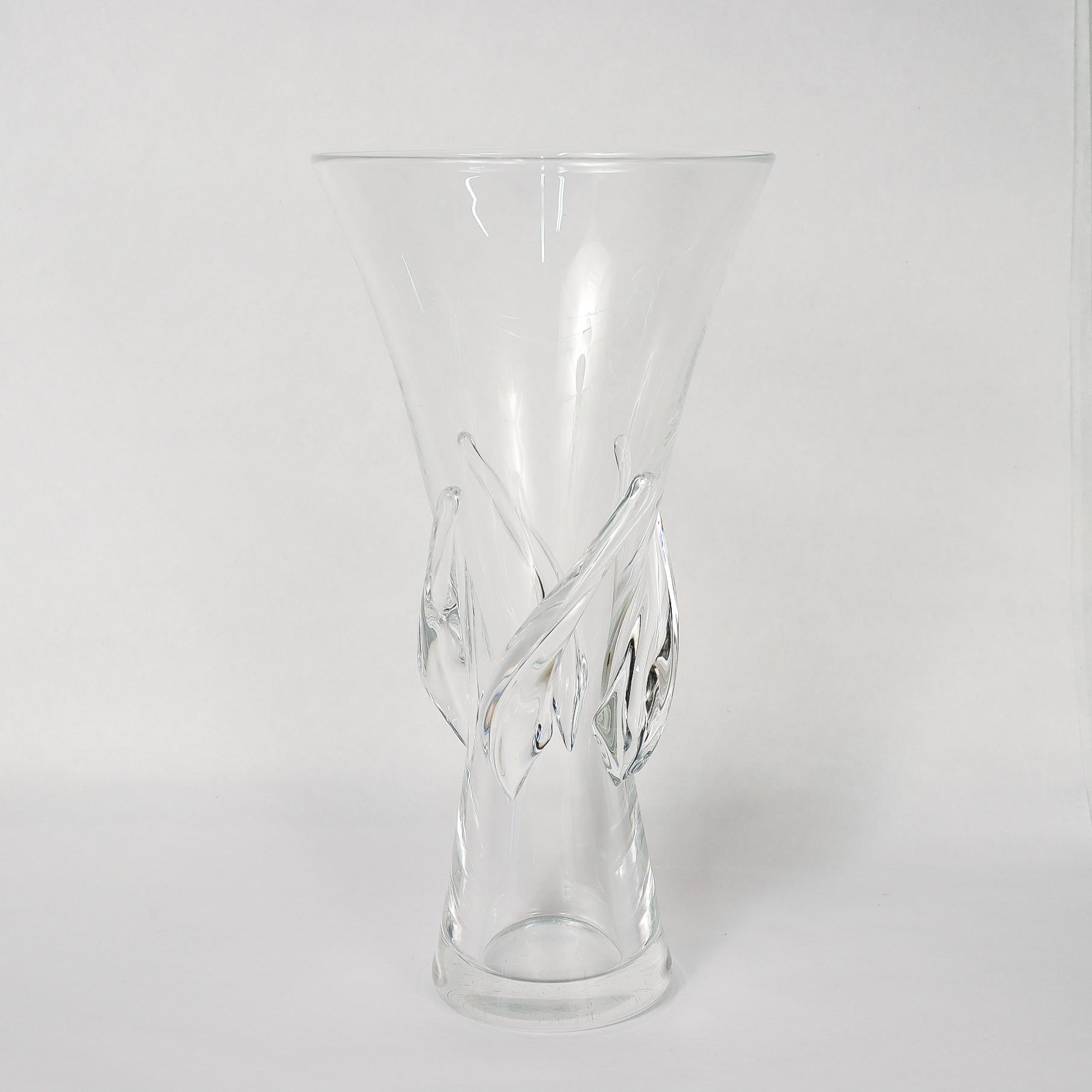 American Large Mid-Century Modern Steuben Glass Flower / Rose Vase Model 8090