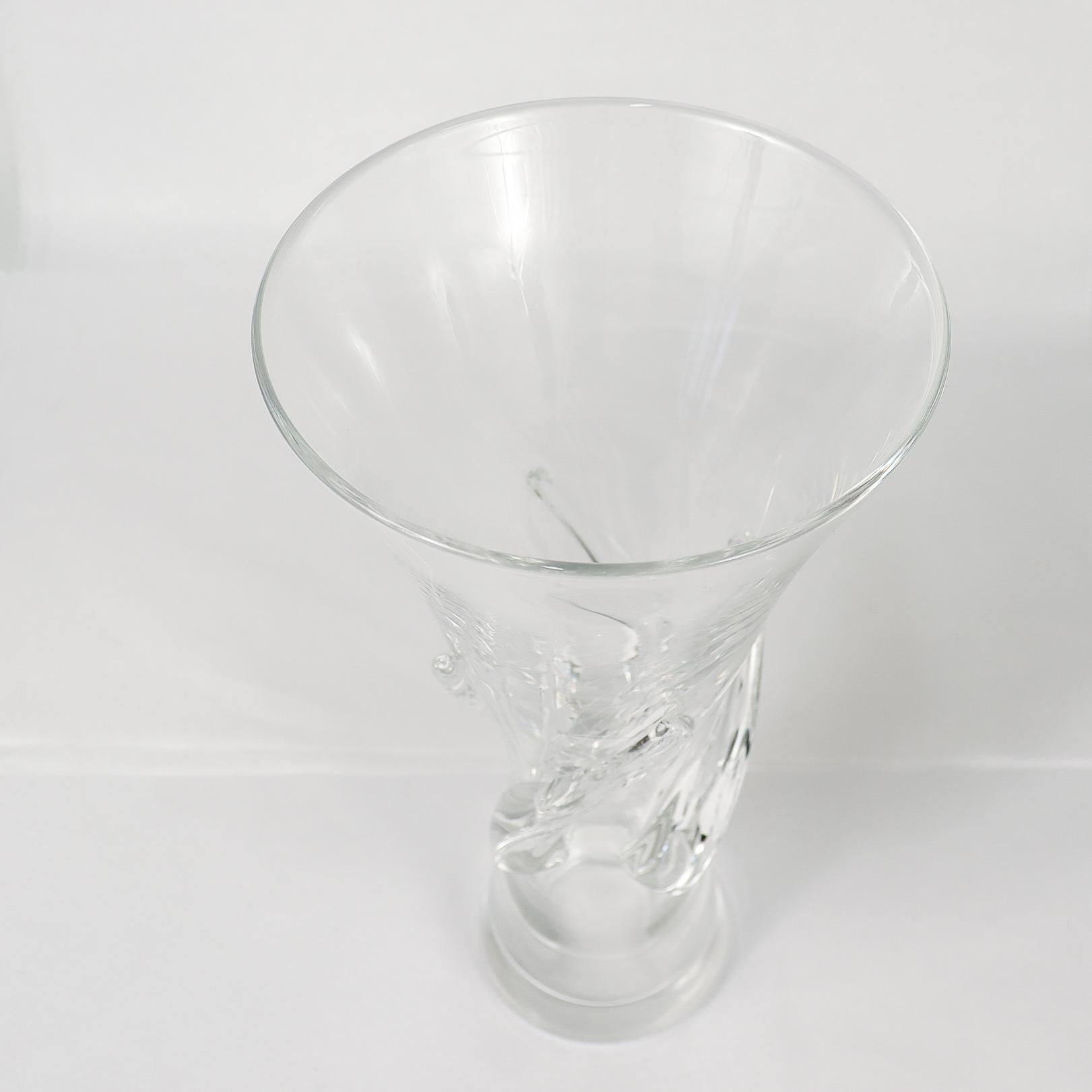 Large Mid-Century Modern Steuben Glass Flower / Rose Vase Model 8090 2