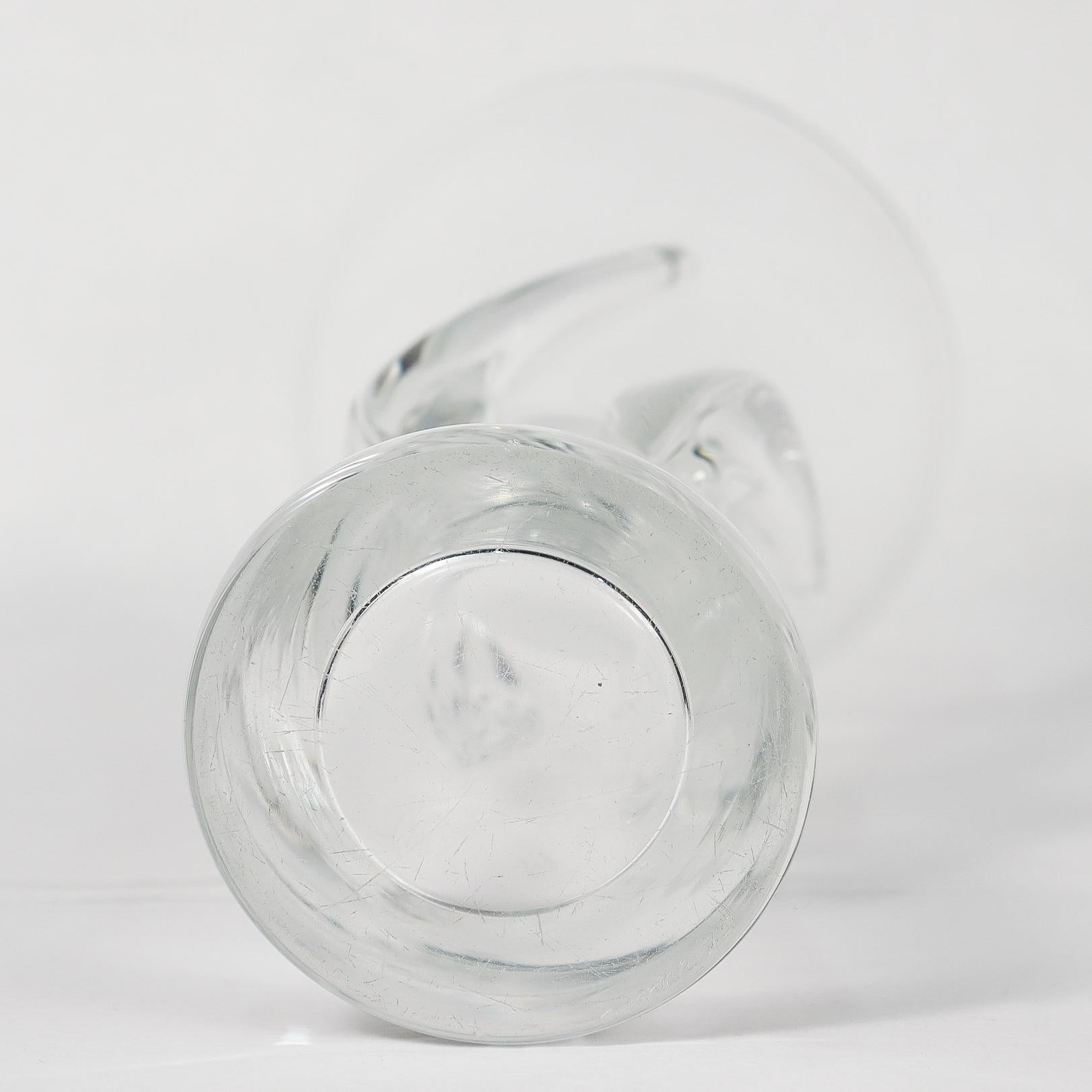 Large Mid-Century Modern Steuben Glass Flower / Rose Vase Model 8090 3