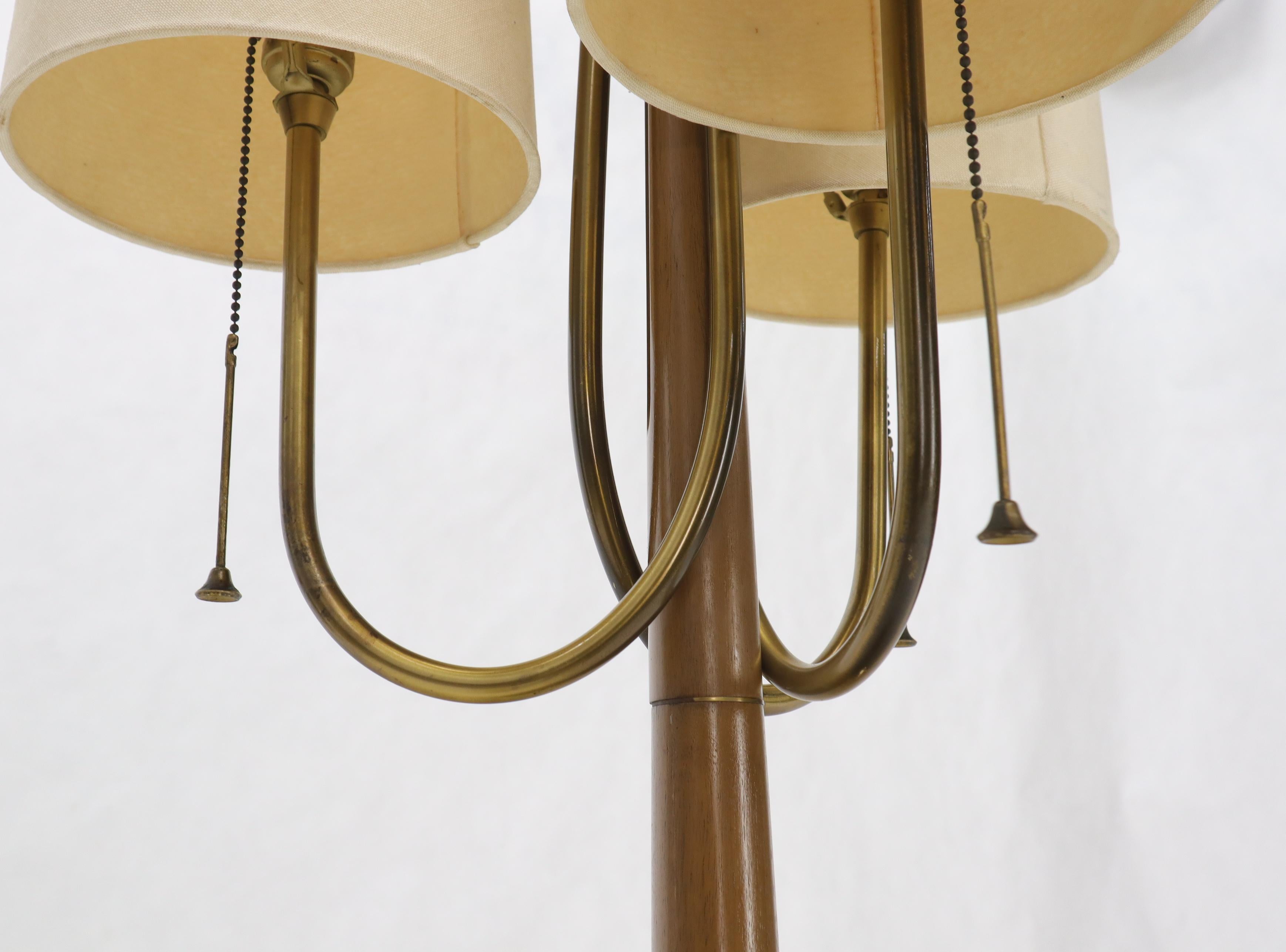 Große dreiarmige Tisch- oder Stehlampe mit Zylinderschirmen, Mid-Century Modern im Angebot 2
