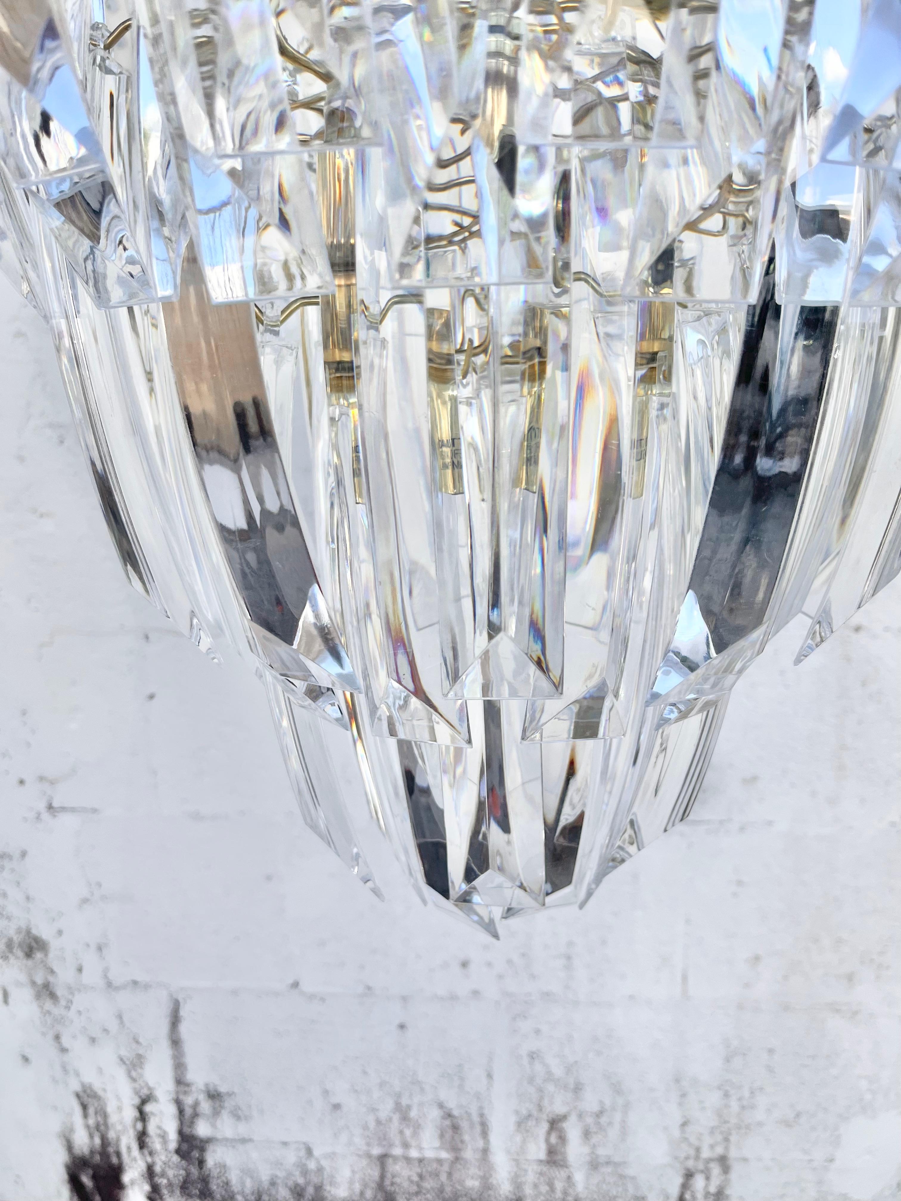 Large Mid-Century Modern Three-Tier Prism Lucite Chandelier In Good Condition For Sale In Miami, FL