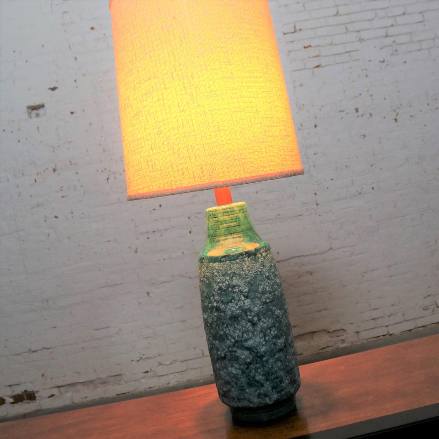 Large Mid-Century Modern Turquoise Lava Glaze Ceramic Table Lamp after Fantoni For Sale 5