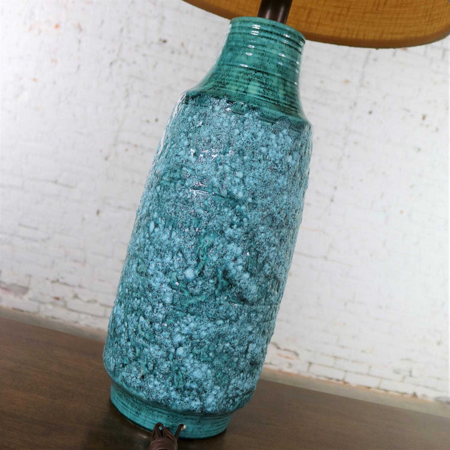 Large Mid-Century Modern Turquoise Lava Glaze Ceramic Table Lamp after Fantoni For Sale 9