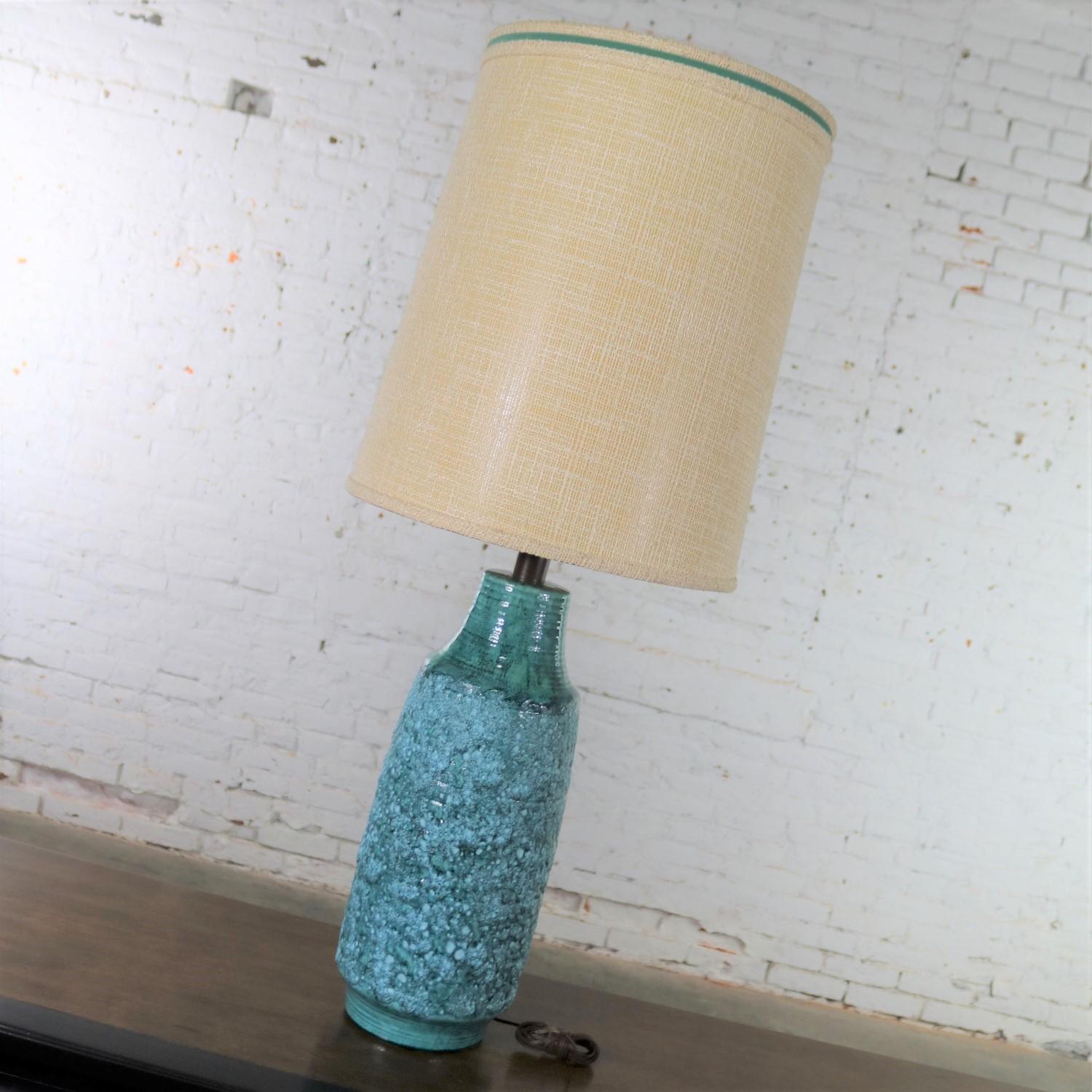 20th Century Large Mid-Century Modern Turquoise Lava Glaze Ceramic Table Lamp after Fantoni For Sale