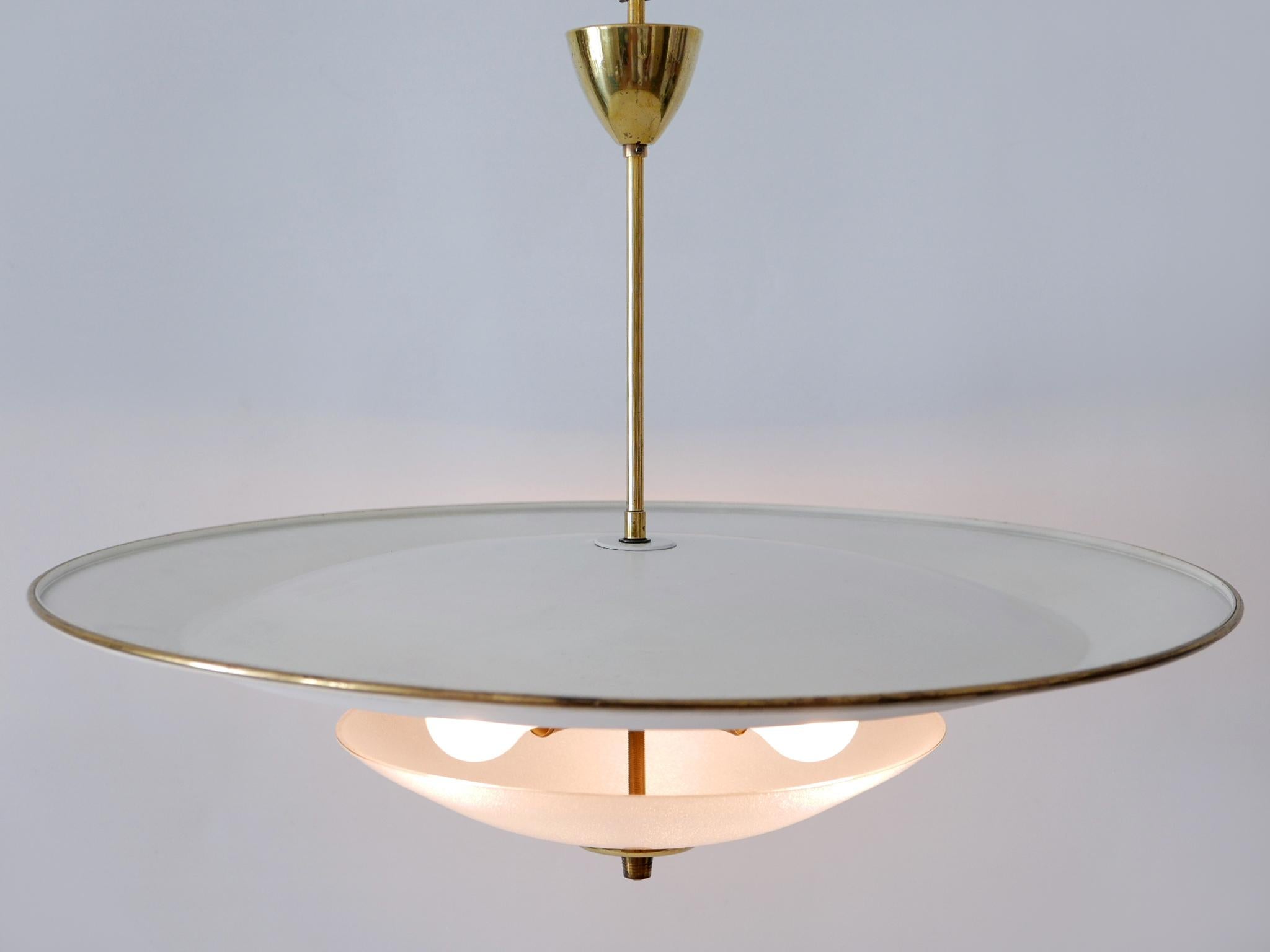 Tedesco Grande lampada a soffitto o a sospensione 'Ufo' della modernità di metà secolo, Germania, anni '50 № 1 in vendita