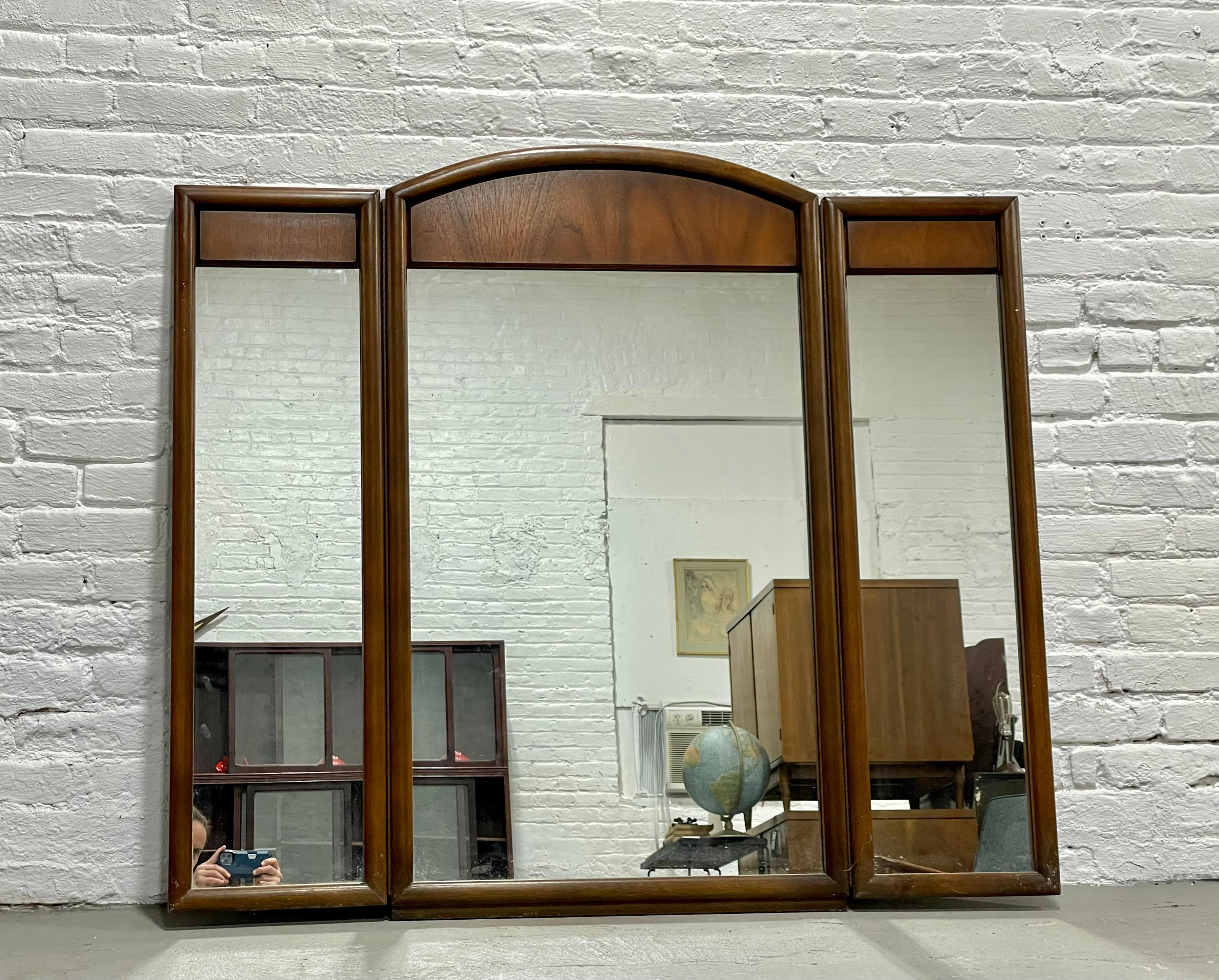 Large Mid-Century Modern Walnut Three Panel Mirror, C. 1960s For Sale 1