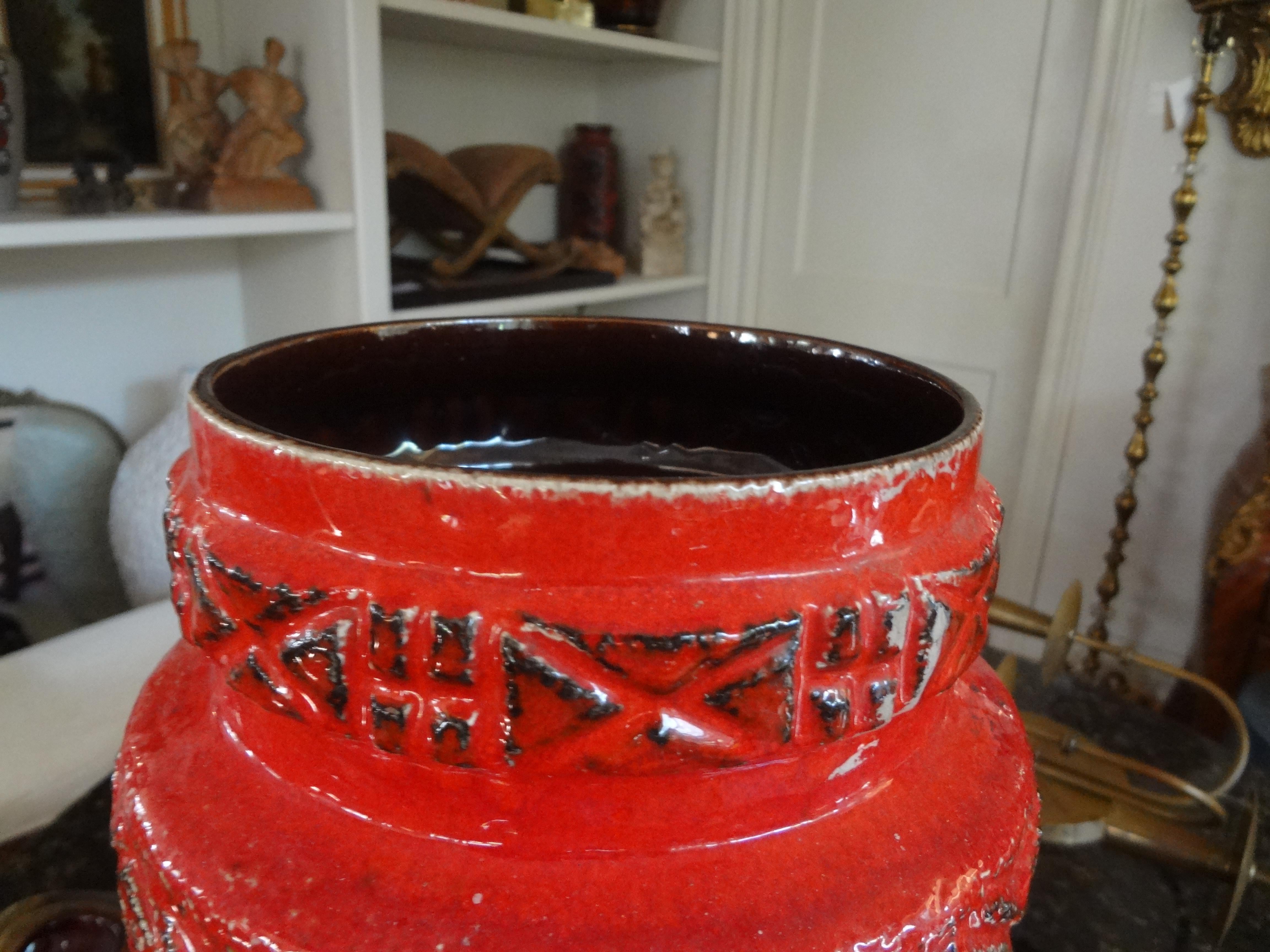 Große Westdeutsche glasierte Keramikvase, Mid-Century Modern im Zustand „Gut“ im Angebot in Houston, TX