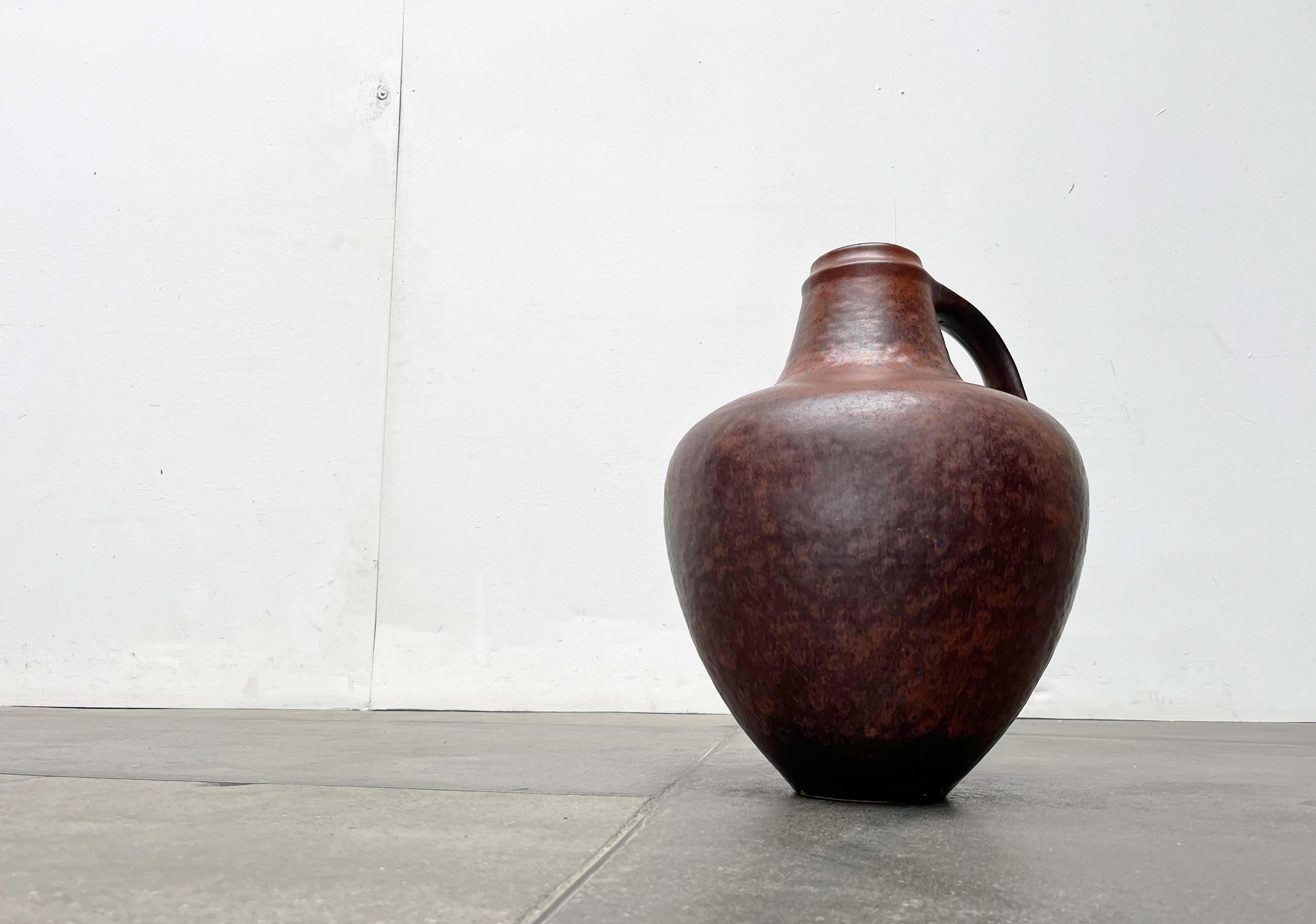 Mid-Century moderno Grande vaso da terra in West German Pottery della metà del secolo scorso di Carstens Tönnieshof in vendita