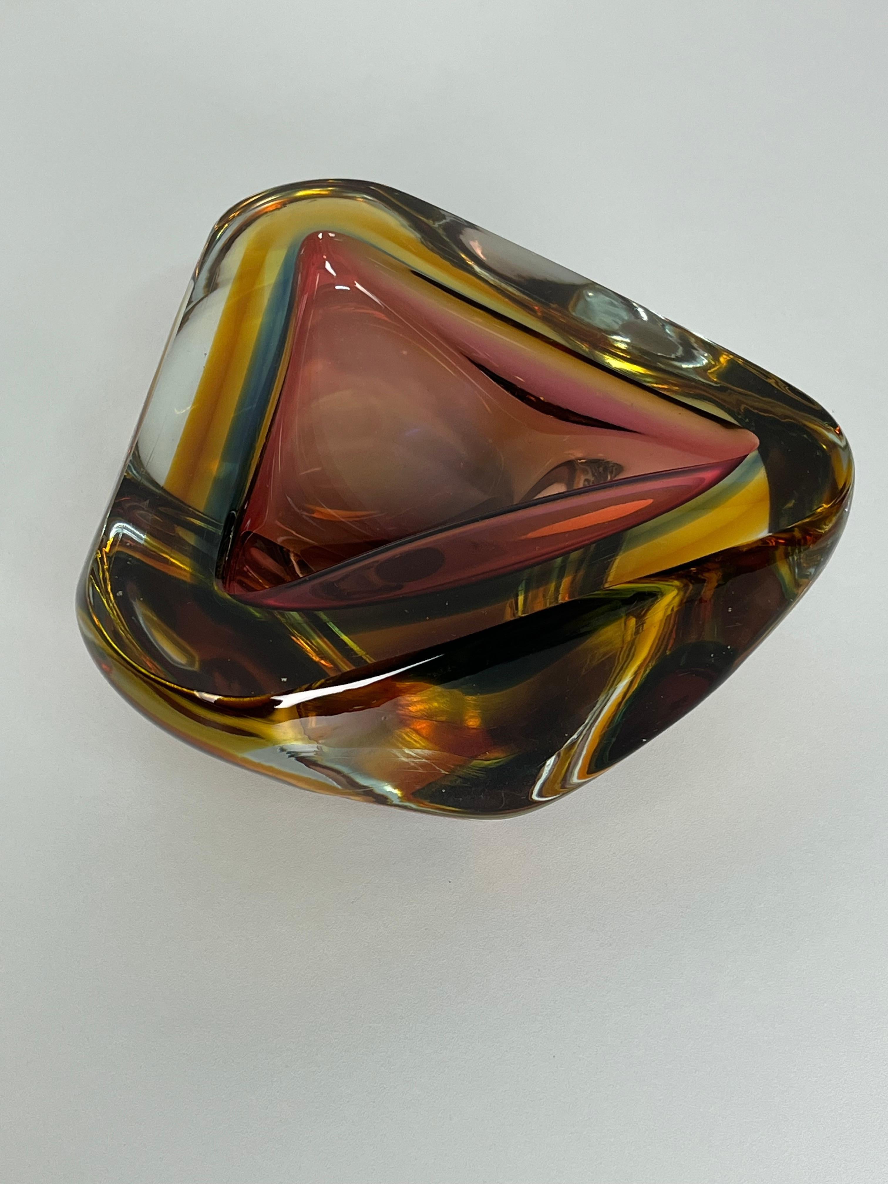 Grande posacenere in vetro di Murano della metà del secolo scorso, ambra, anni '60 in vendita 4