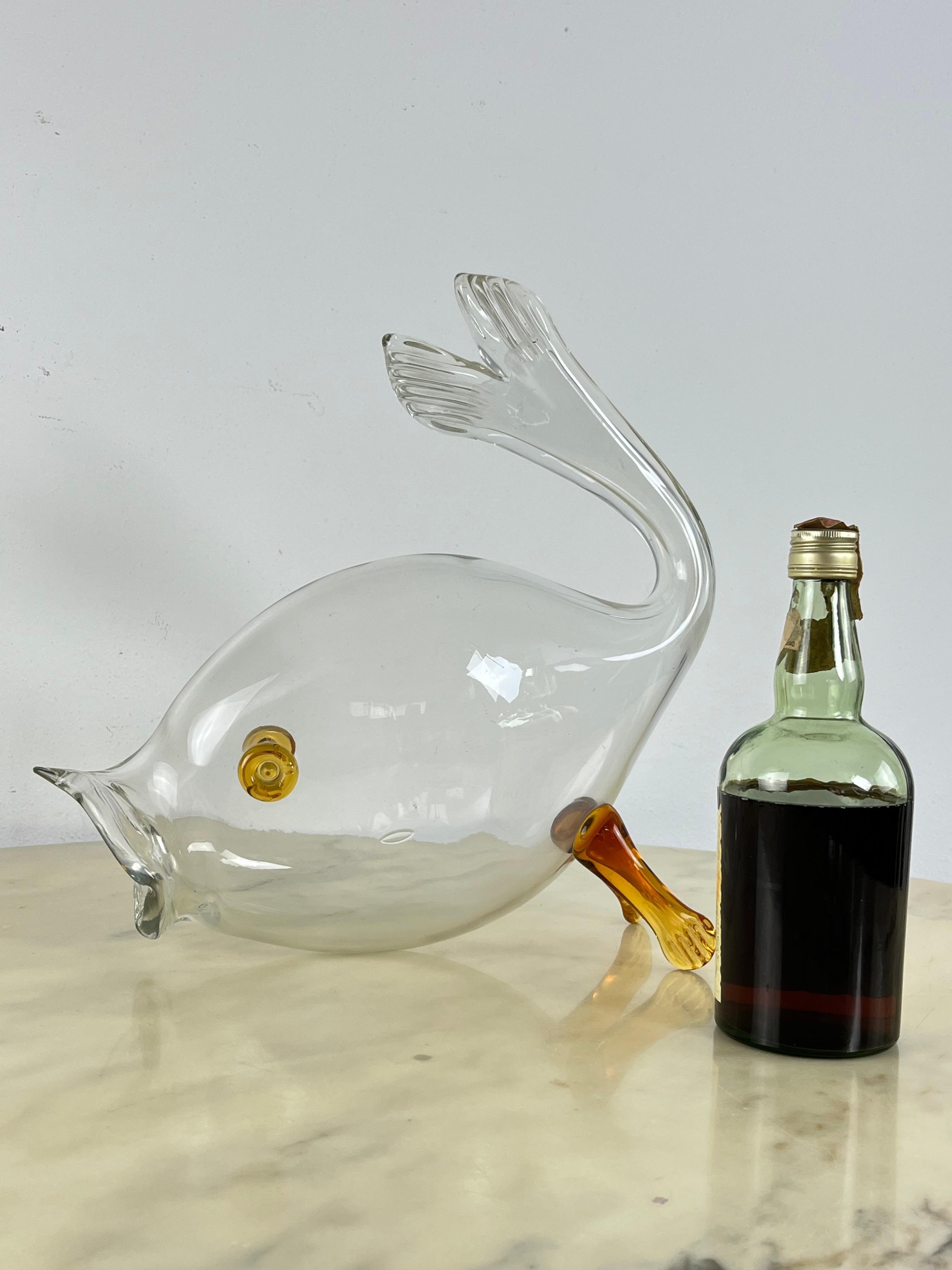 Large Mid-Century Murano glass fish attributed to Flavio Poli 1950s
Purchased by a family member of mine in Venice, in one of the most prestigious shops in Piazza San Marco.
Intact and in good condition, small signs of aging.
Small air bubbles can