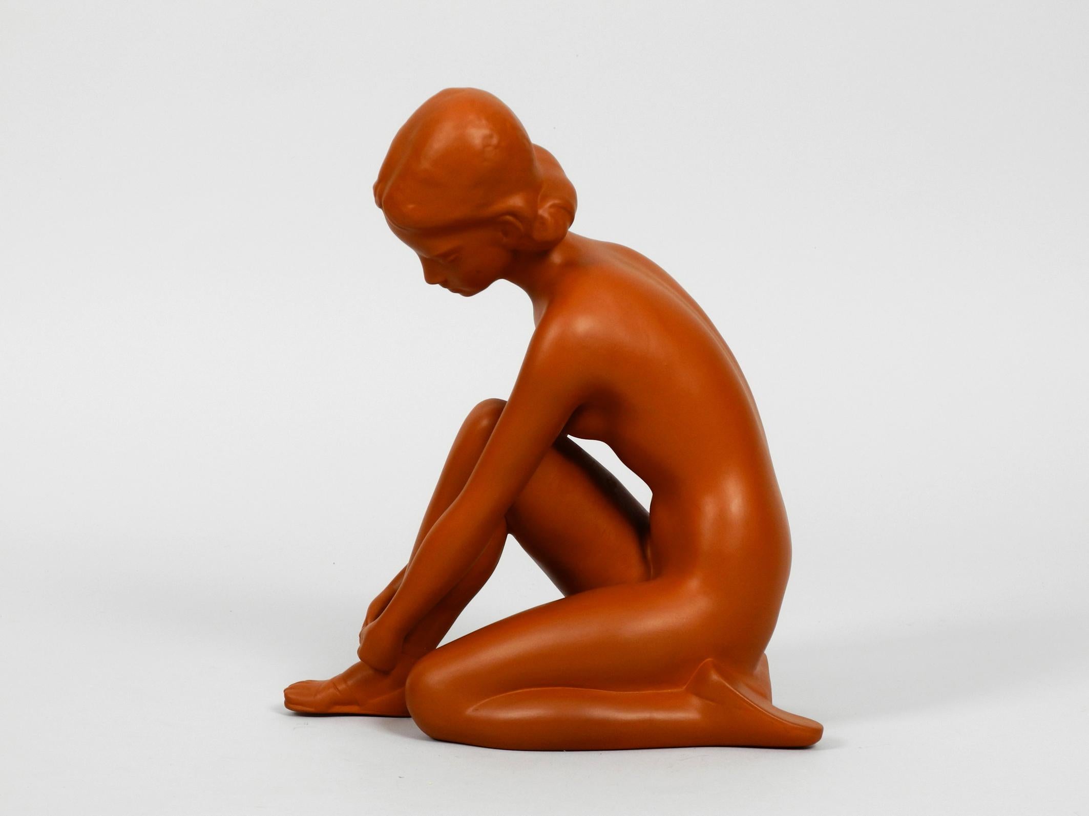 Beautiful very rare large original midcentury nude figure by Arthur Möller.
Made by Wormser Terra Sigillata in the 1950s.
Very high quality production. Made in Germany.
Very good condition without damages.
No traces of use. In very good