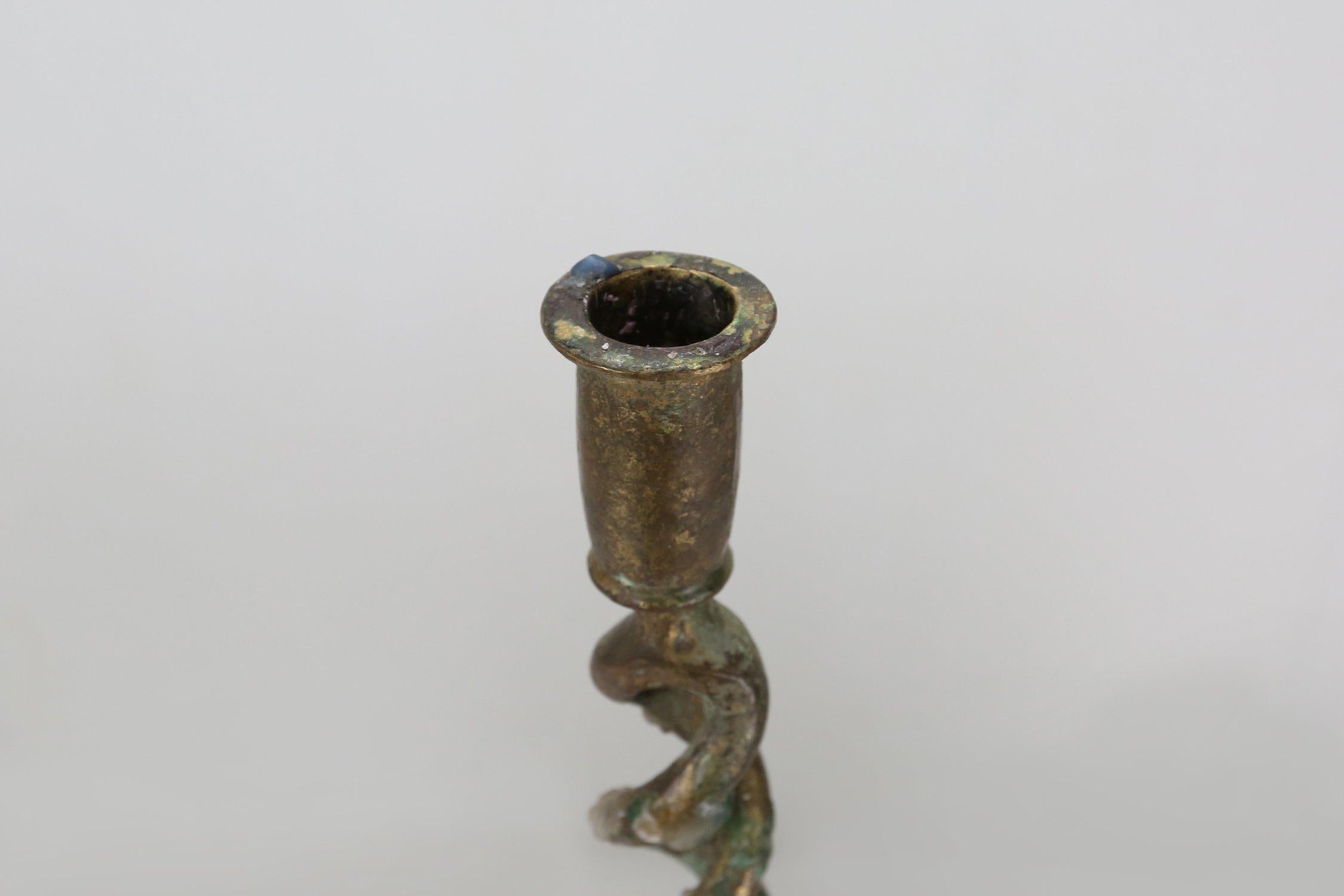 Belga Grande portacandele aperto in metallo Barley Twist della metà del secolo scorso, anni '20 in vendita