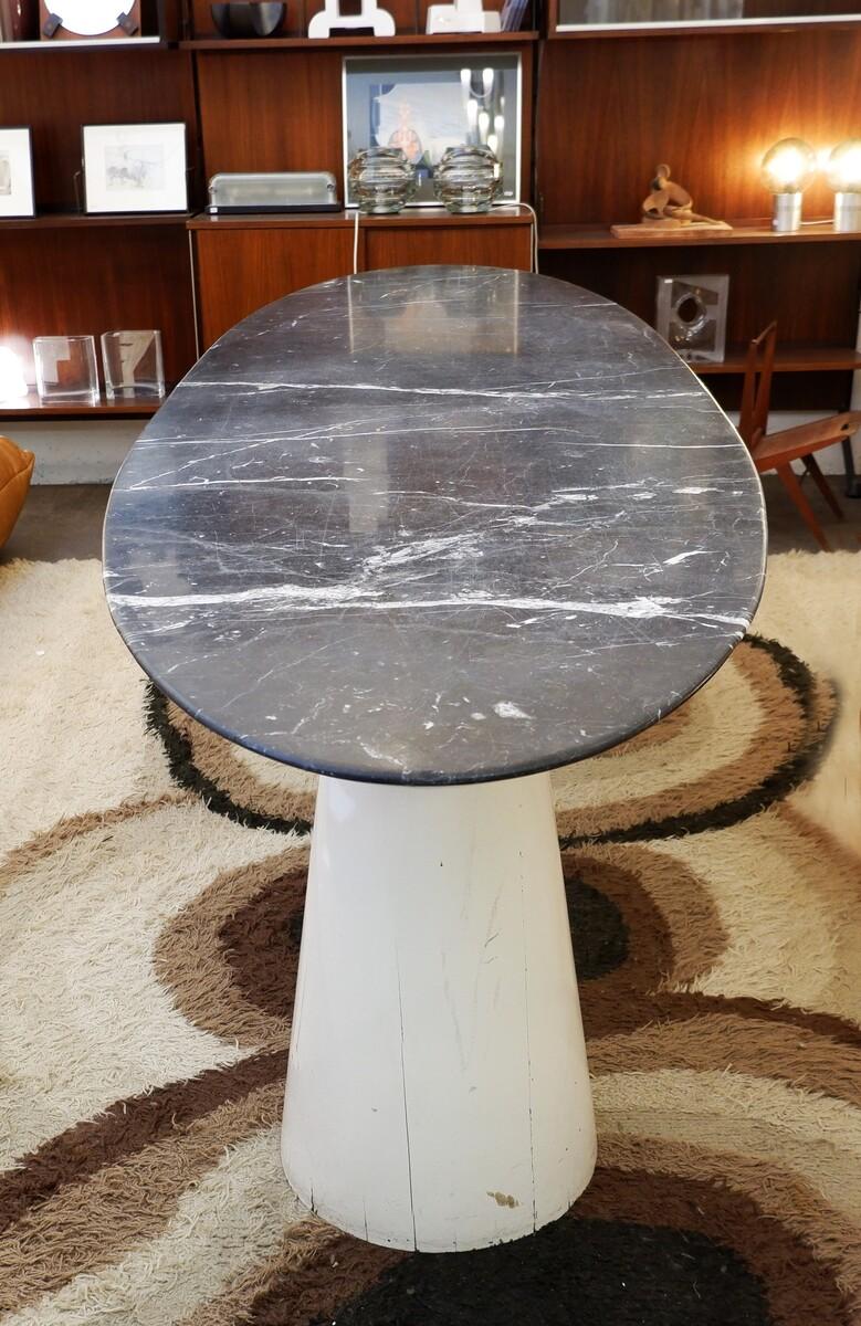 Large Mid-Century Oval Marble Console/Table, Italy, 1970s For Sale 2