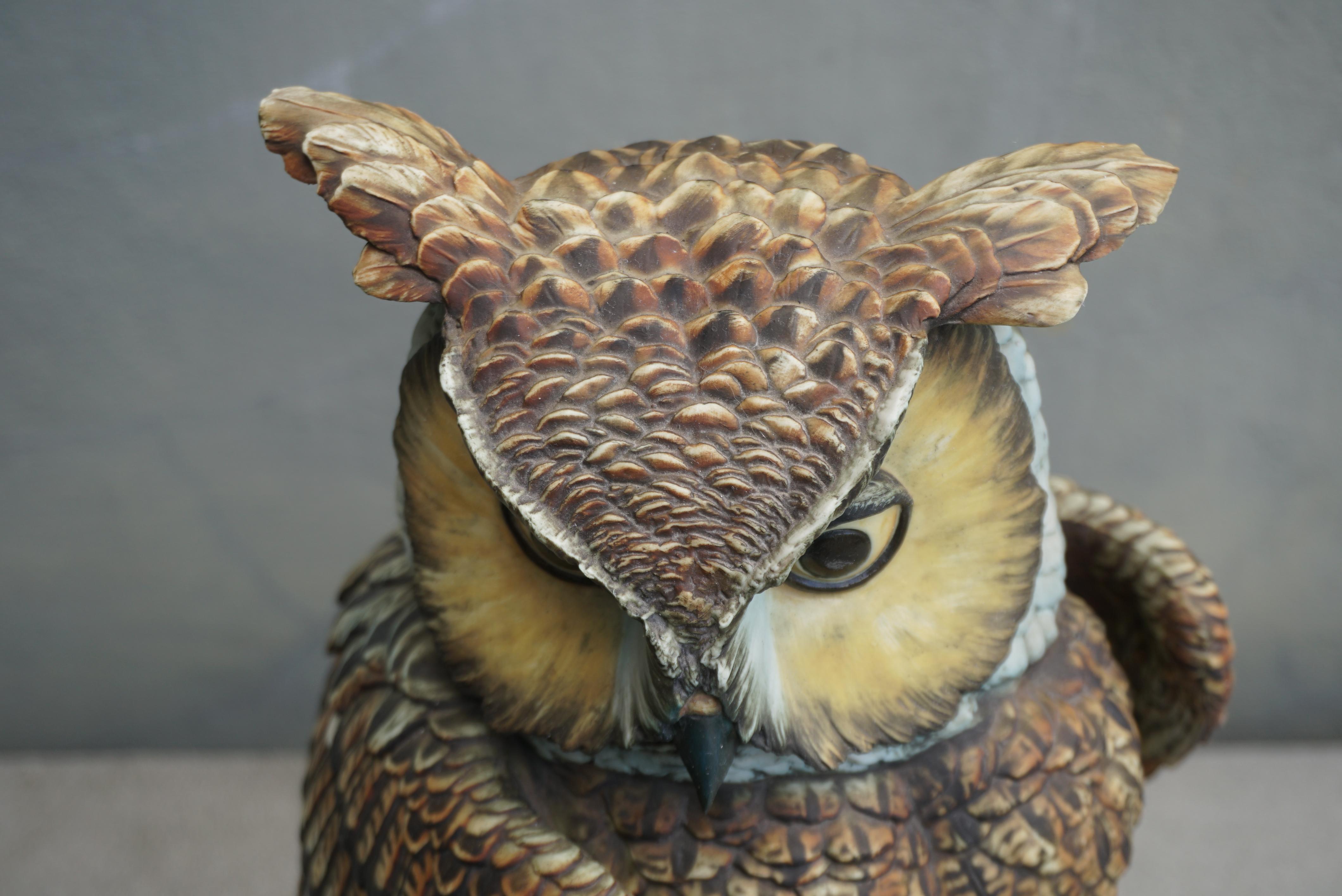 Large Mid-Century Owl Sculpture  For Sale 7