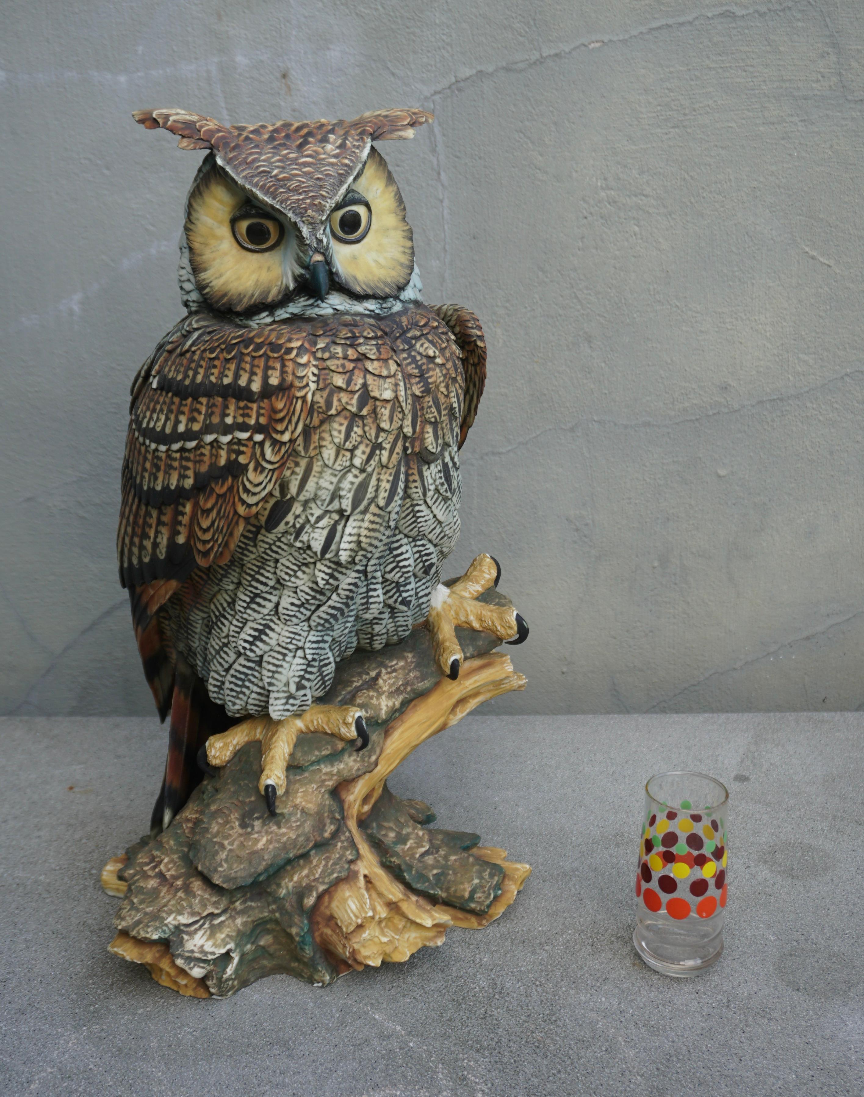 Large Mid-Century Owl Sculpture  In Good Condition For Sale In Antwerp, BE