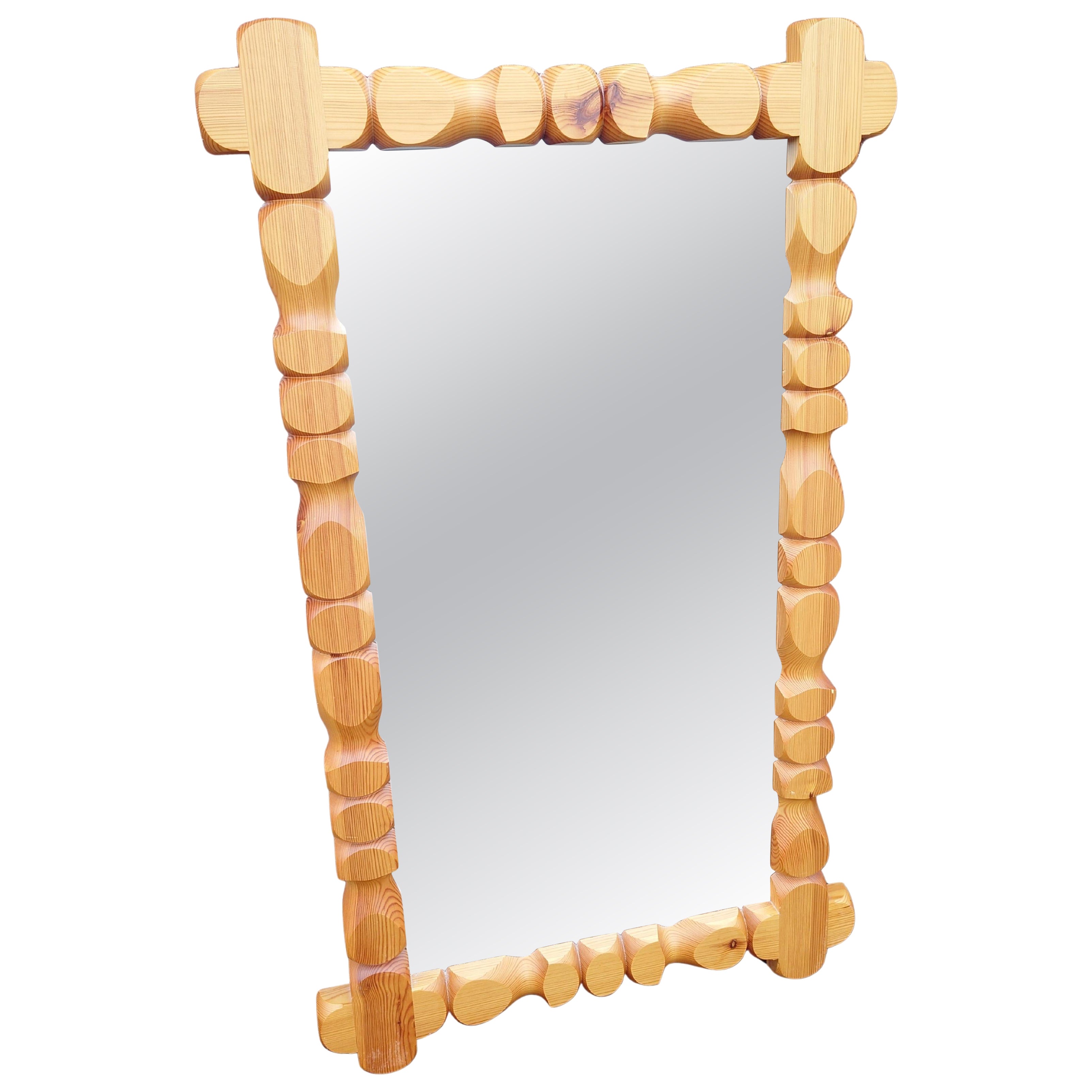 Grand miroir mural en pin du milieu du siècle Glasmäster Markaryd, Suède 1970 en vente