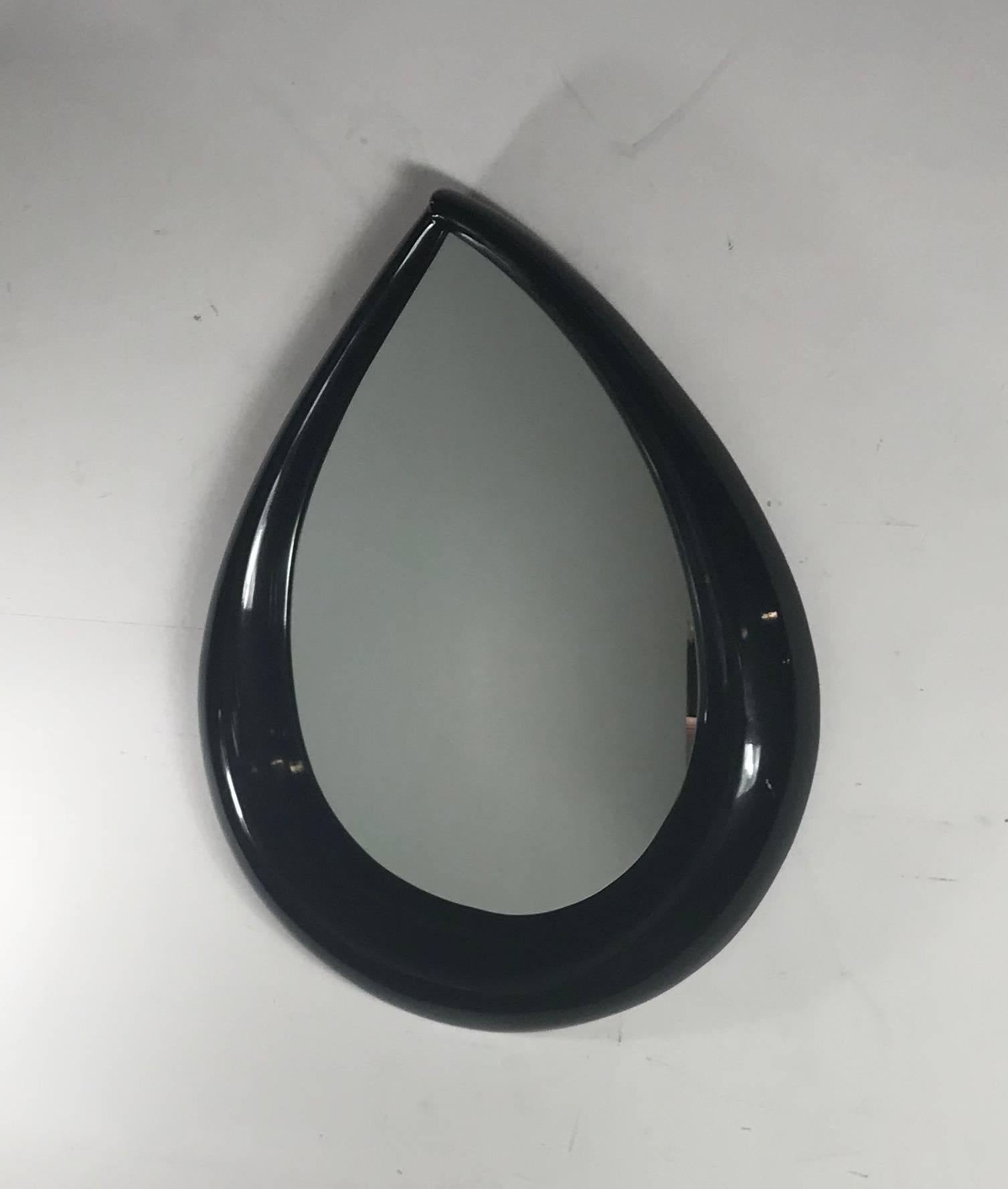 Mid-Century Modern Large Midcentury POP Modern Teardrop Mirror in Black Lacquer, circa 1971