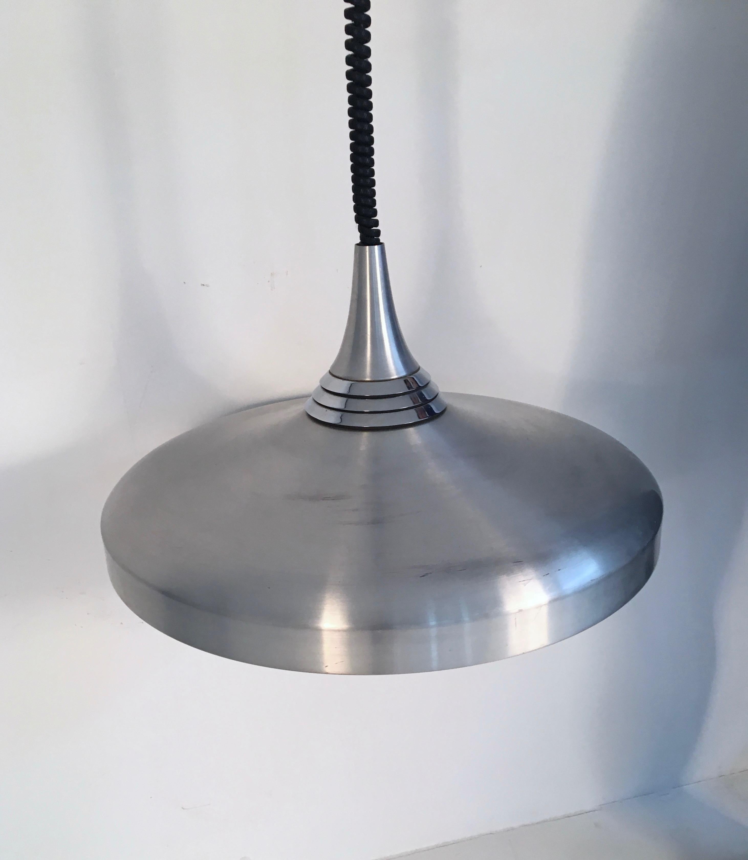 20th Century Large Midcentury Pull Down Pendant Lamp Shade, Italy, circa 1970 For Sale