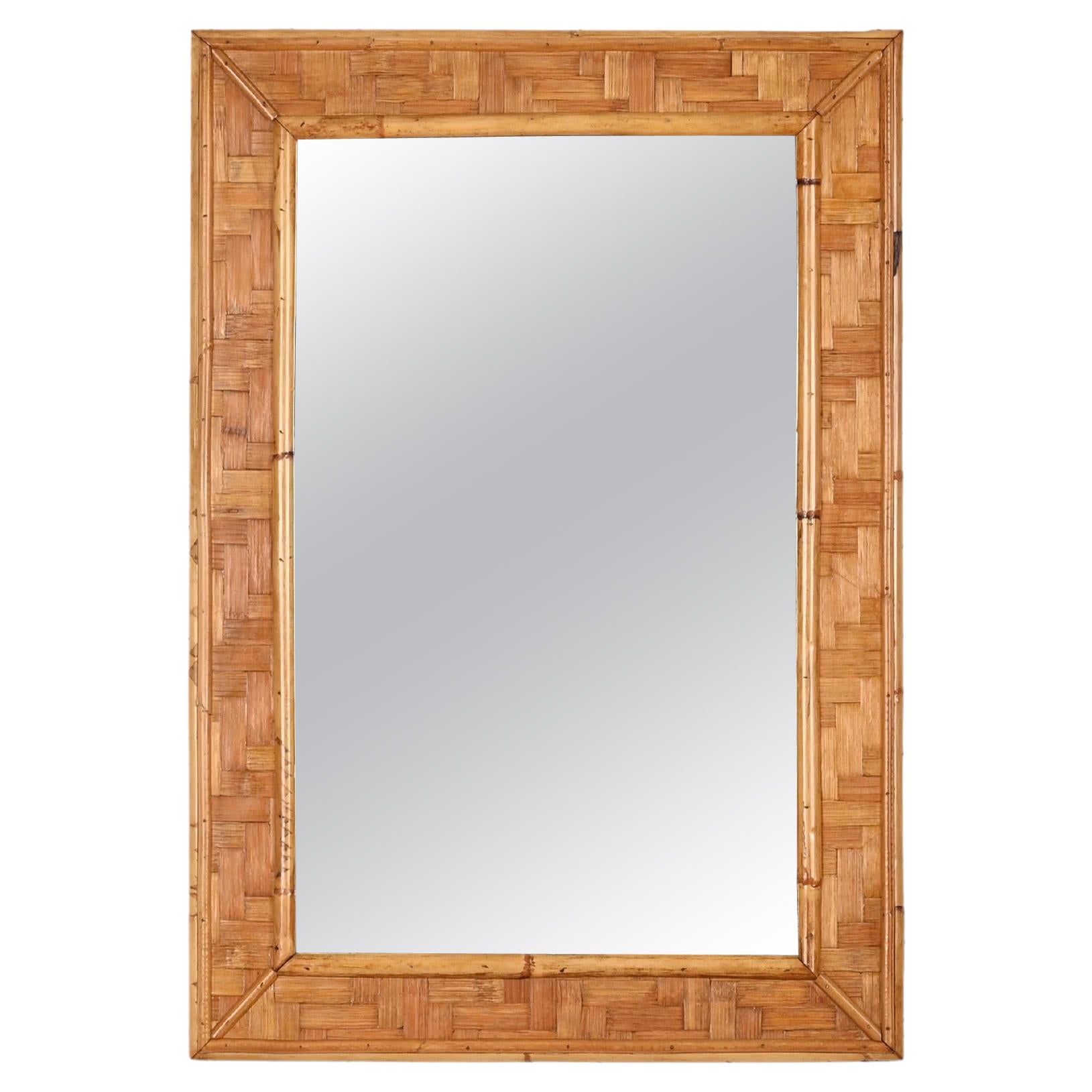 Gran espejo italiano rectangular de bambú y ratán tejido de mediados de siglo, años 60