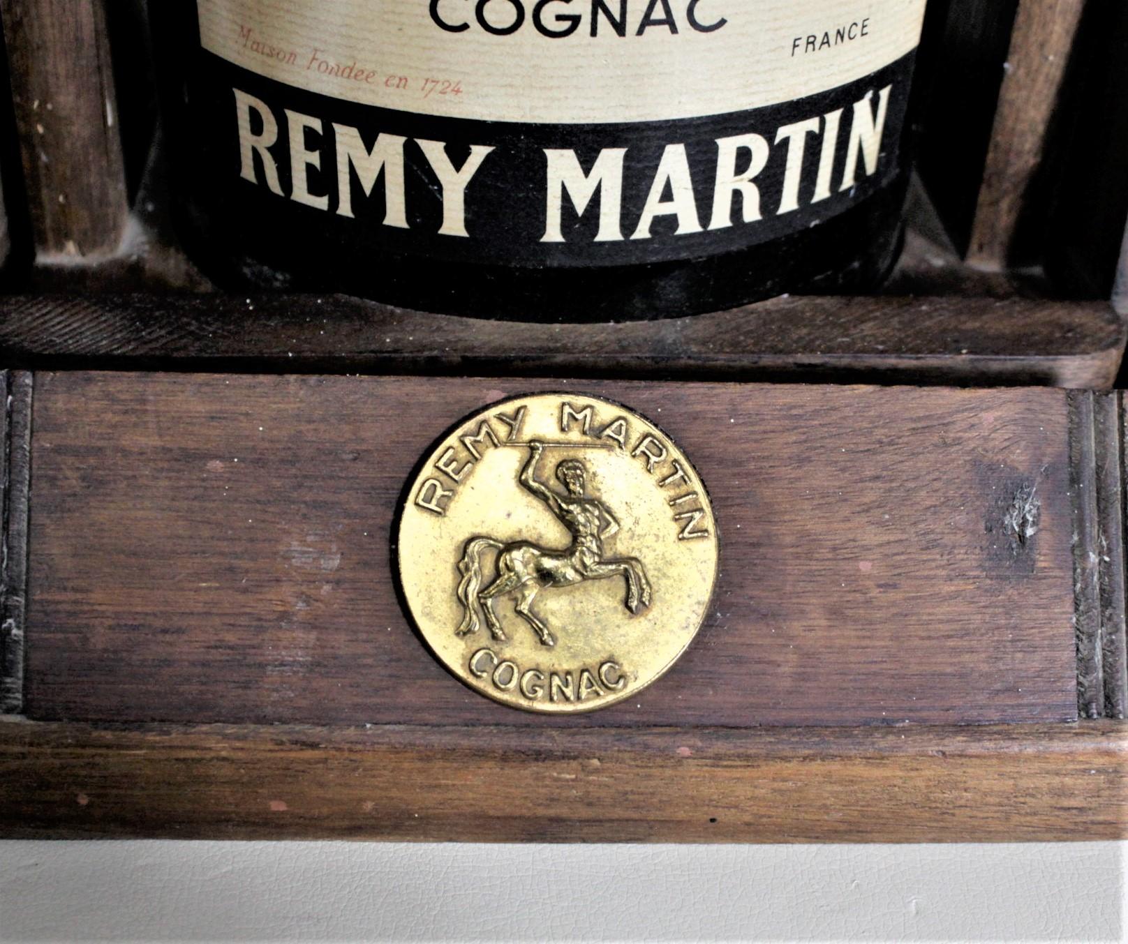 Large Mid-Century Remy Martin Wooden Bottle Tipper Cognac Display Dispenser In Good Condition For Sale In Hamilton, Ontario
