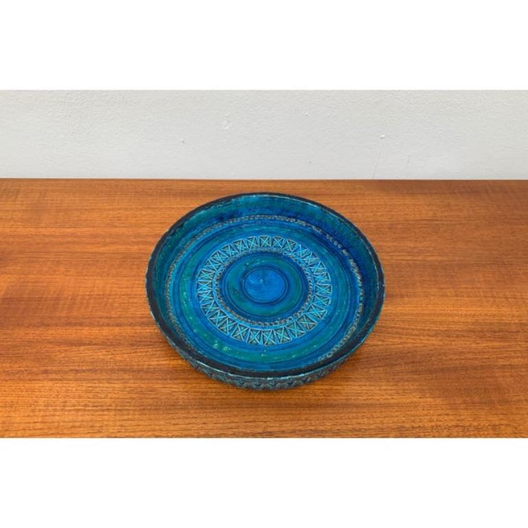 Grande ciotola di metà secolo in ceramica Rimini Blu di Aldo Londi per Bitossi, anni '60 In condizioni ottime in vendita a Hamburg, DE
