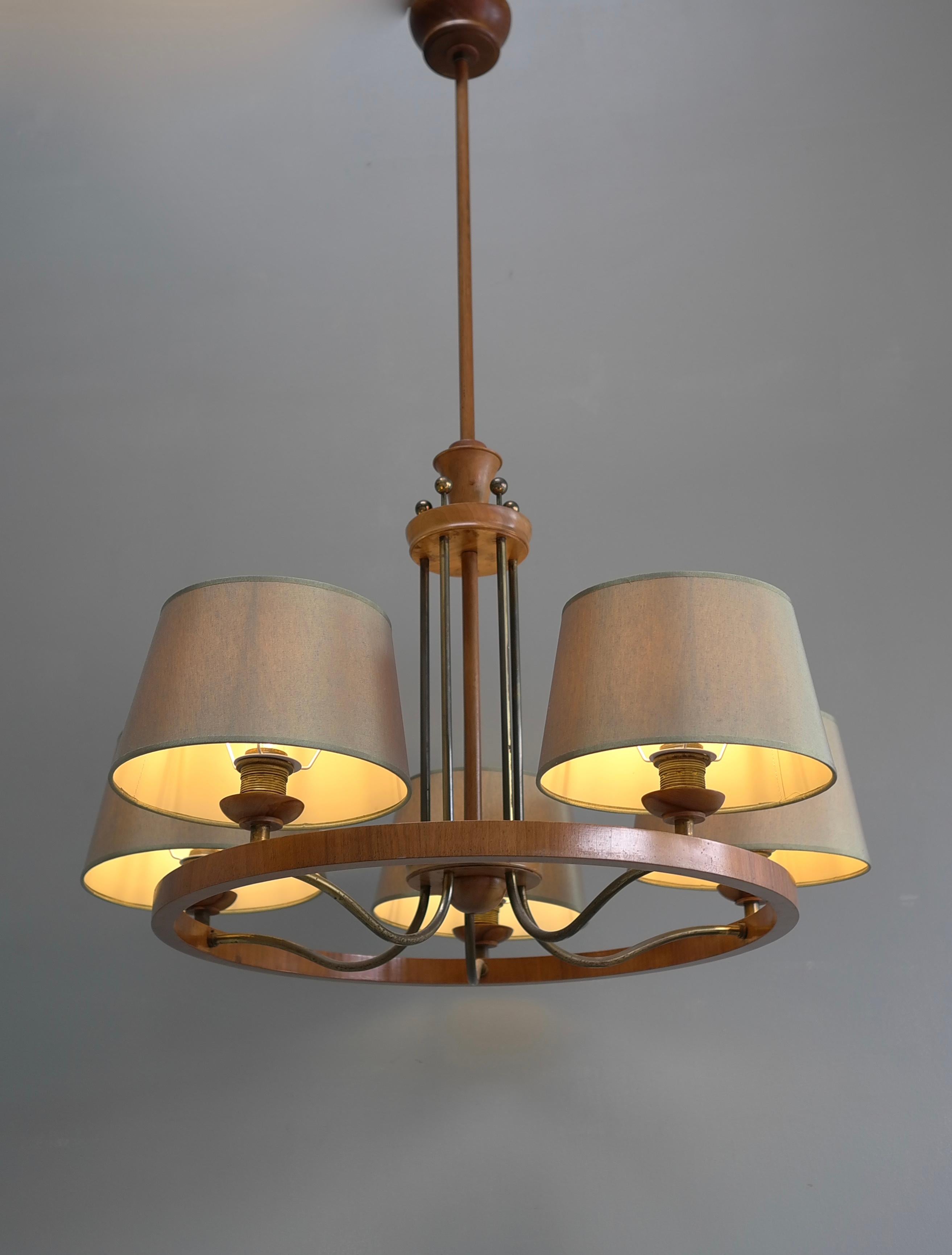 Mid-Century Modern Large Mid-Century Ring Chandelier in Brass and Walnut with Five Green Shades. For Sale