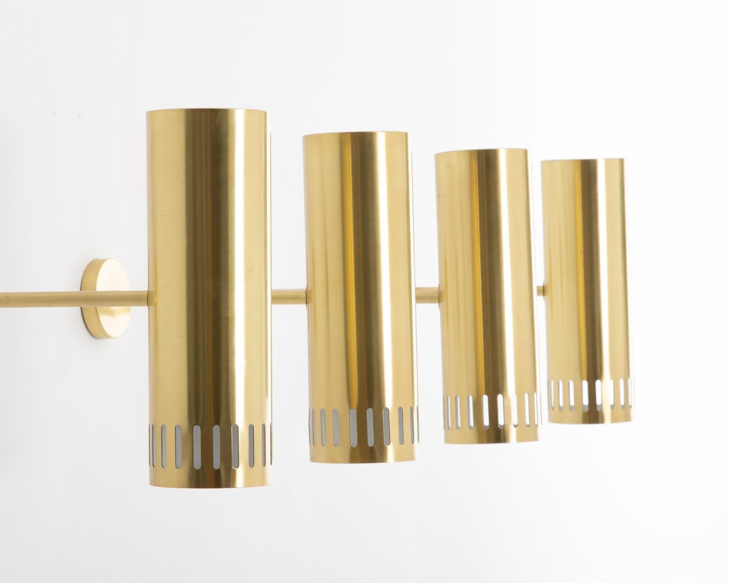 Large Midcentury Scandinavian Brass Wall Lamps by Boréns In Good Condition For Sale In Karlstad, SE