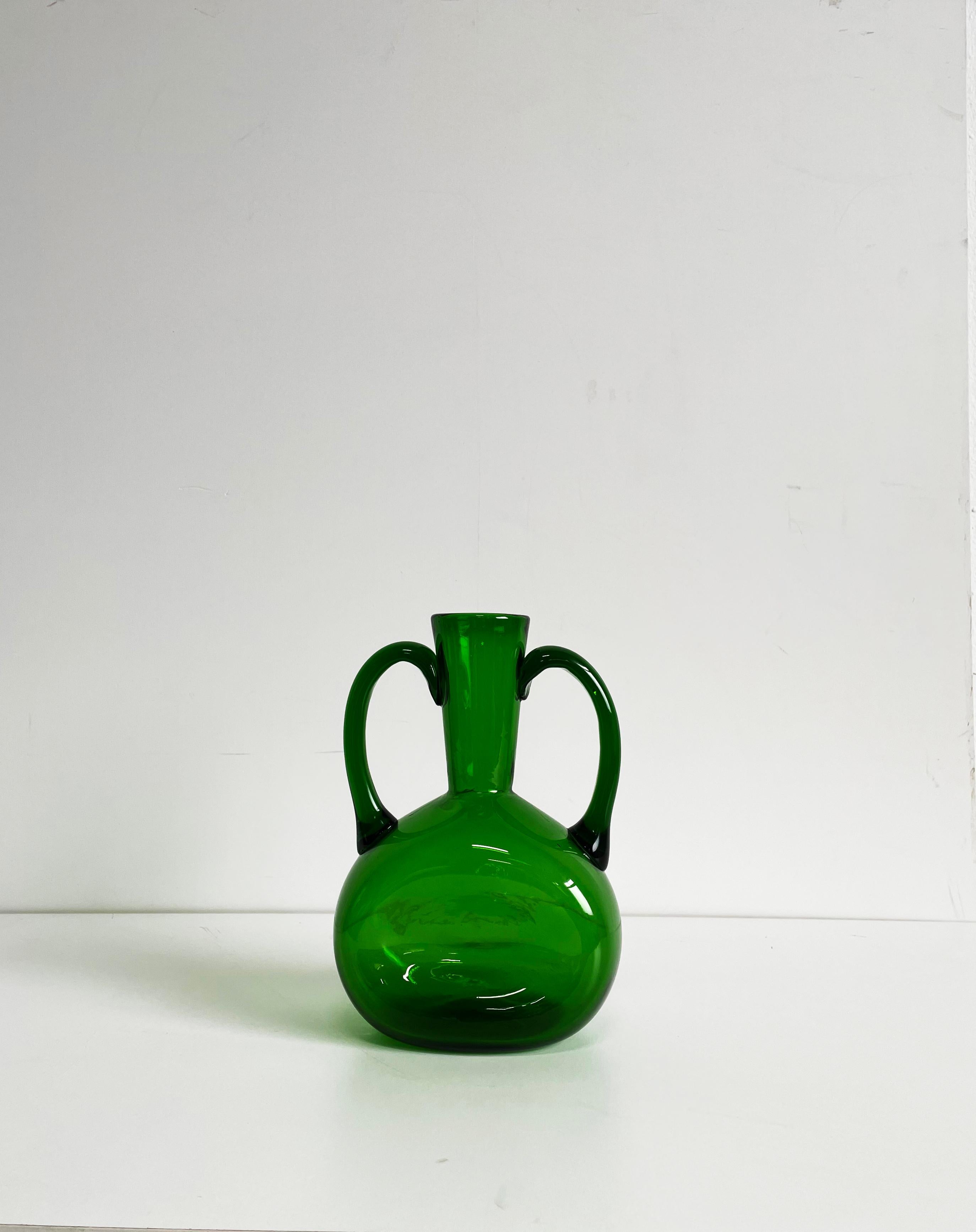 Large Mid Century Scandinavian Emerald Green Blown Glass Vase, 1960s/1970s 7