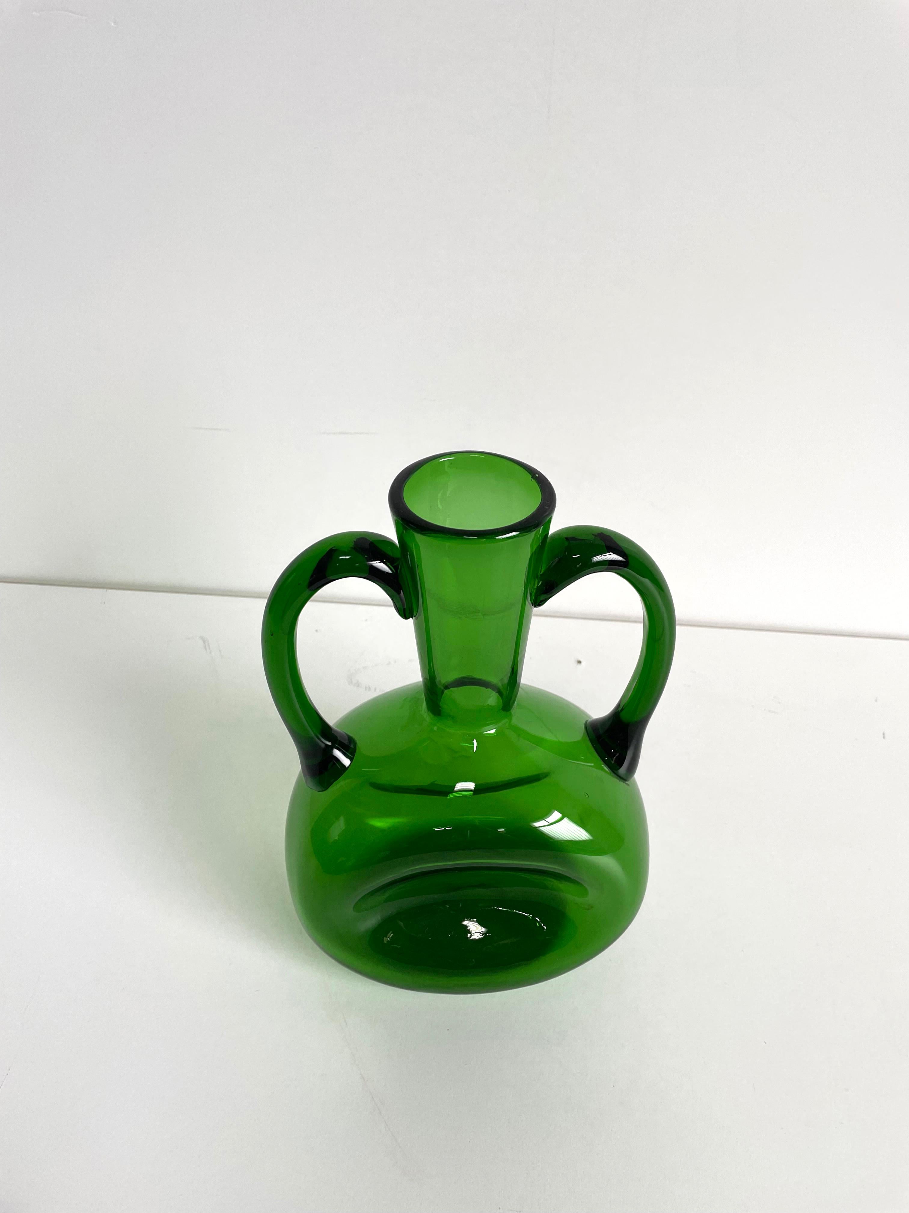 Large Mid Century Scandinavian Emerald Green Blown Glass Vase, 1960s/1970s 4