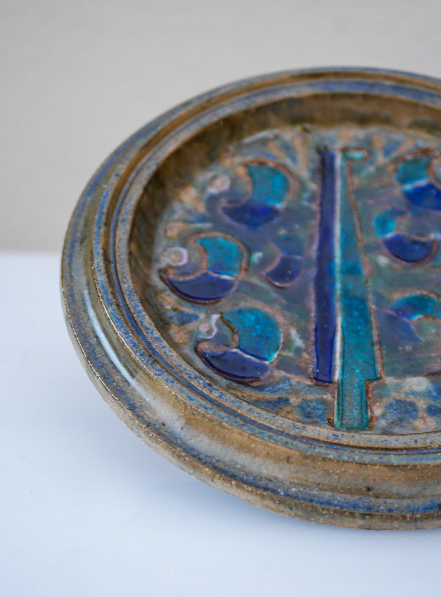 Large Mid-Century Scandinavian Modern Wall Plate, Nittsjö Sweden In Good Condition For Sale In Skarpnäck, SE