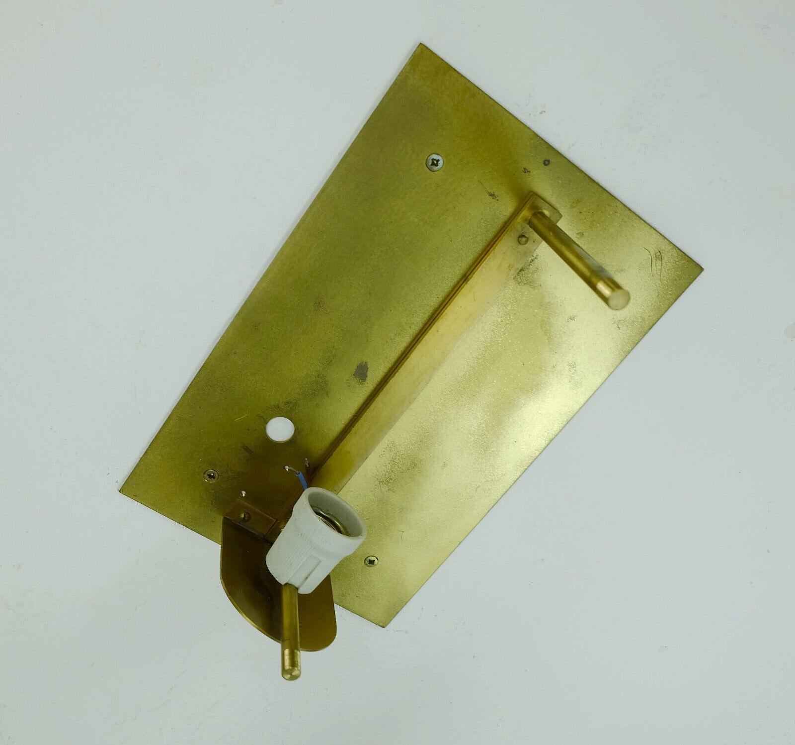 Mid-Century Modern Large Midcentury Sconce Acrylic and Brass 1960s 1970s Lucite Wall Lamp For Sale