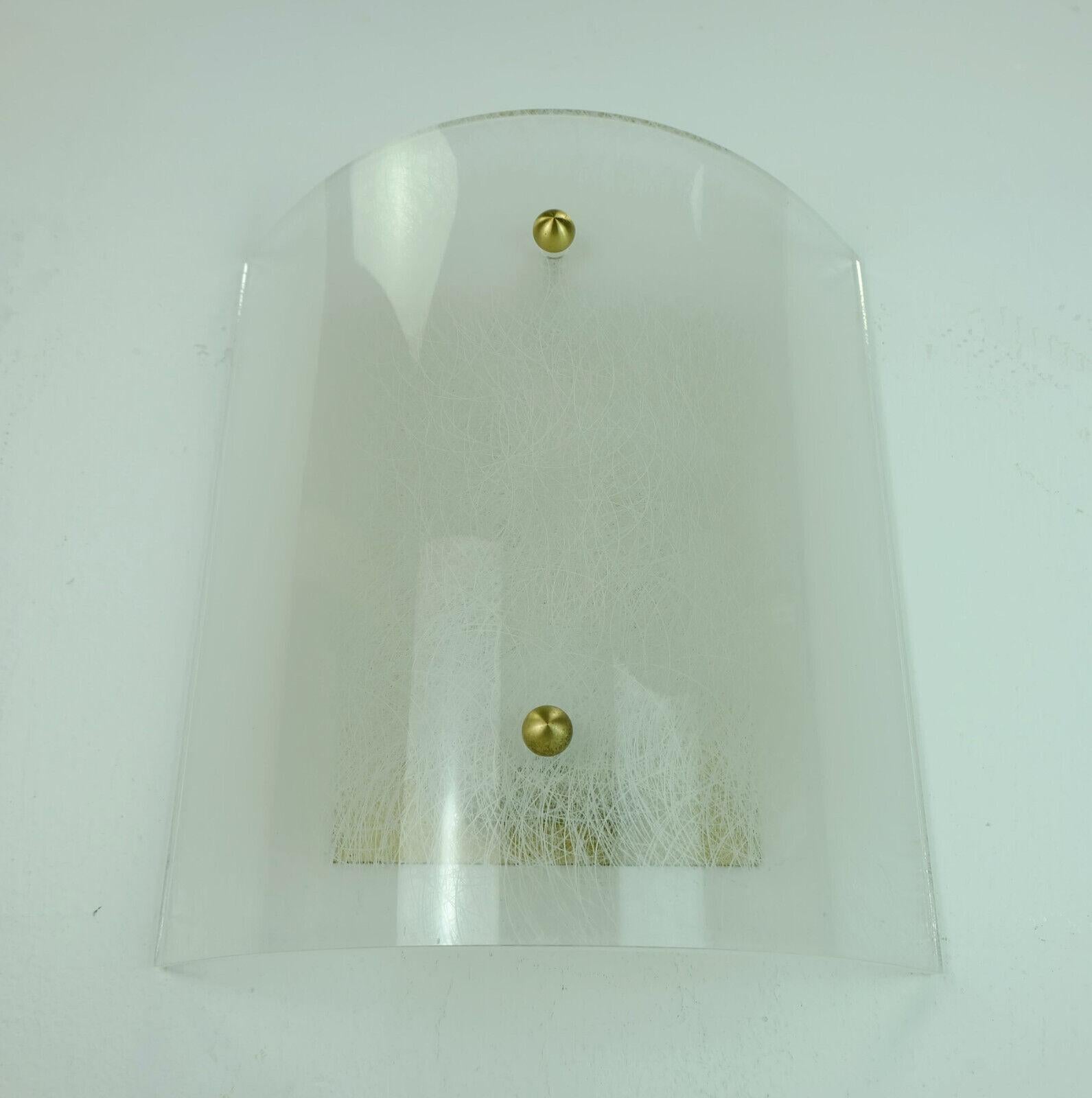 Large Midcentury Sconce Acrylic and Brass 1960s 1970s Lucite Wall Lamp For Sale 2