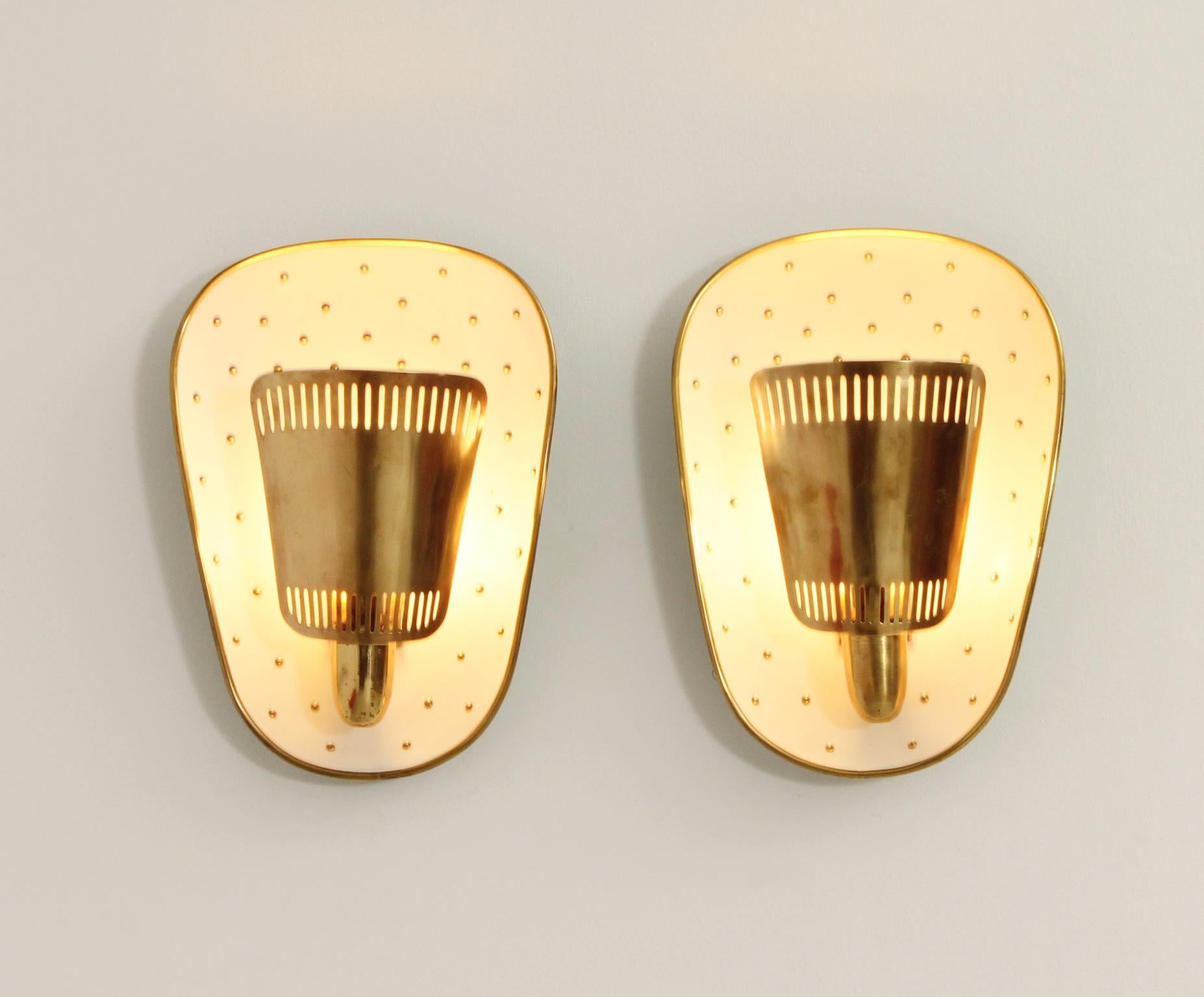 Large Midcentury Sconces Attributed to Hillebrand, Germany, 1950s For Sale 8