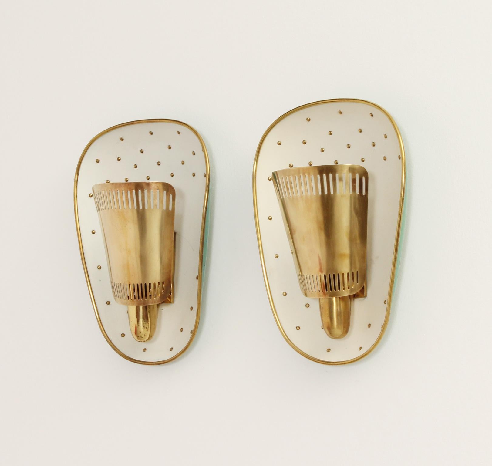 Large Midcentury Sconces Attributed to Hillebrand, Germany, 1950s In Good Condition For Sale In Barcelona, ES