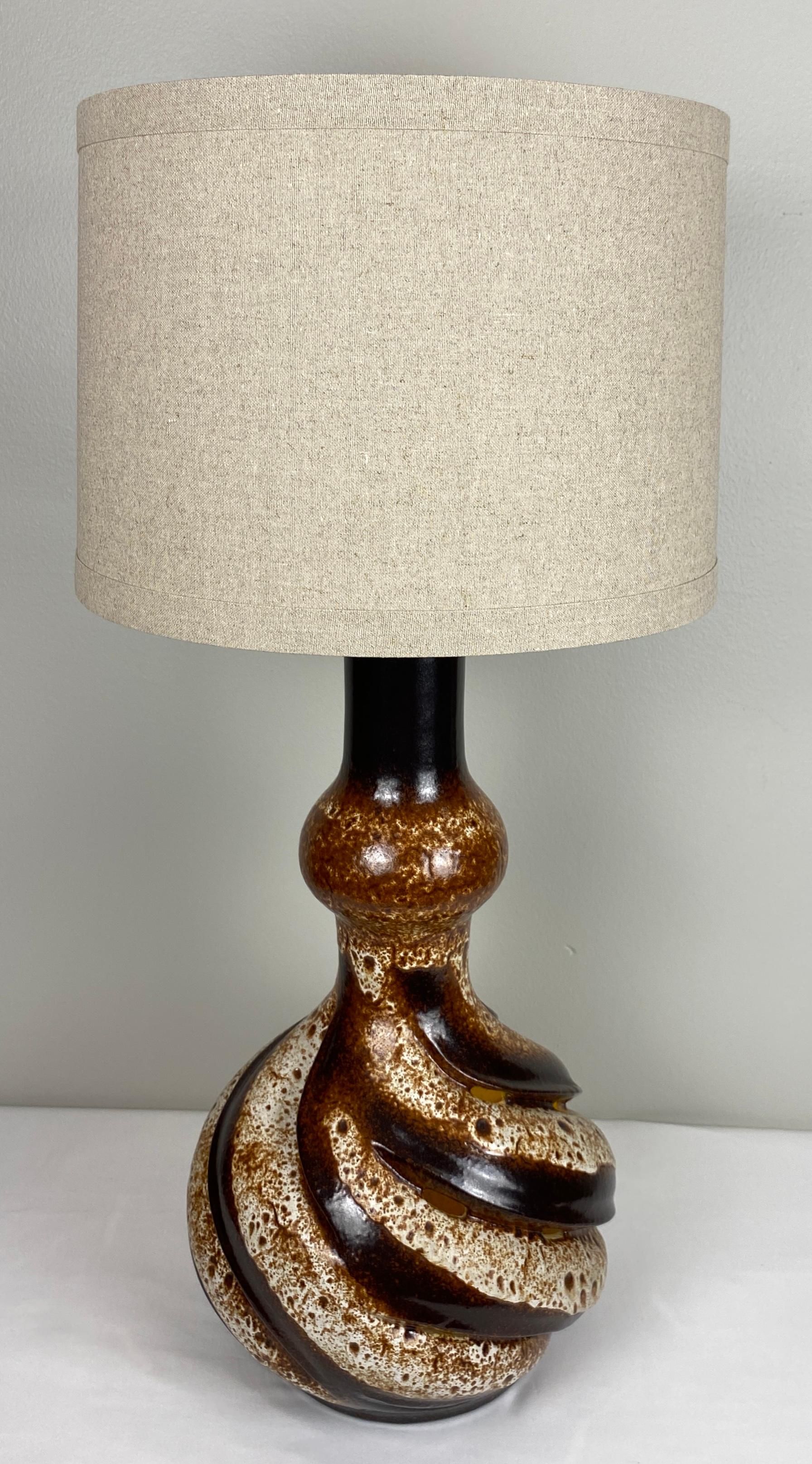 French Large Mid-Century Sculptural Ceramic Table Lamp Beige & Brown For Sale