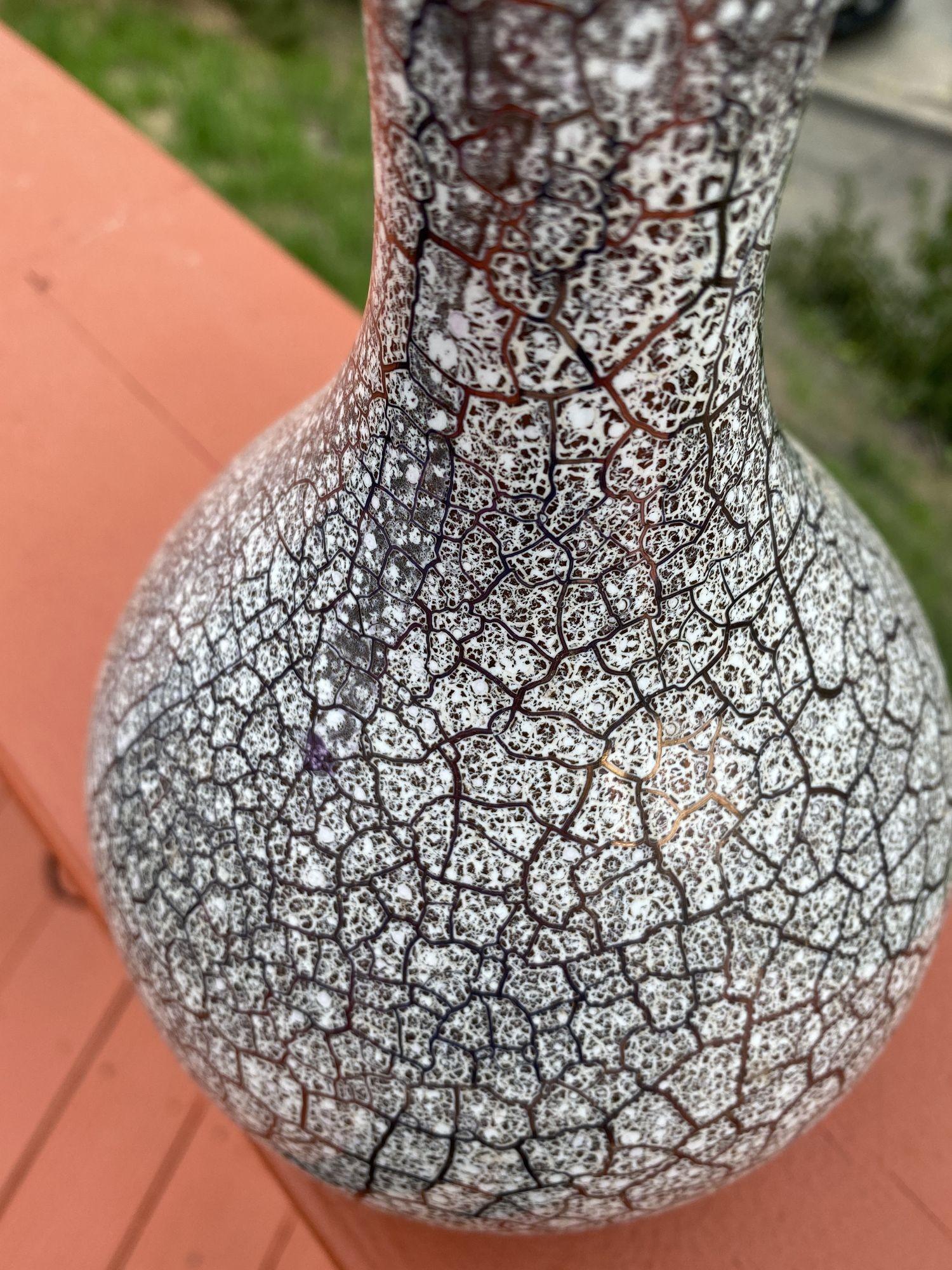 Large Mid Century Silver Crackle Vase by Royal Haeger For Sale 1