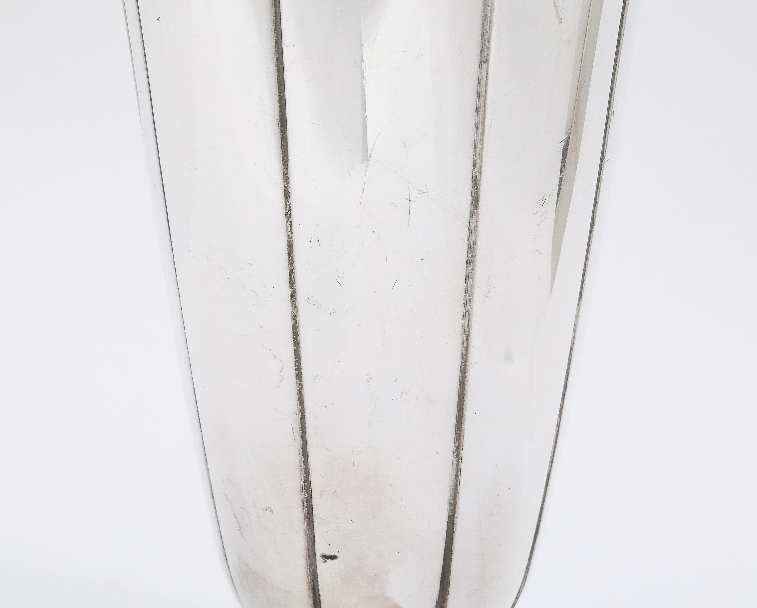 Grande vaso da fiori in argento Sterling di Tuttle del metà del secolo scorso in vendita 6