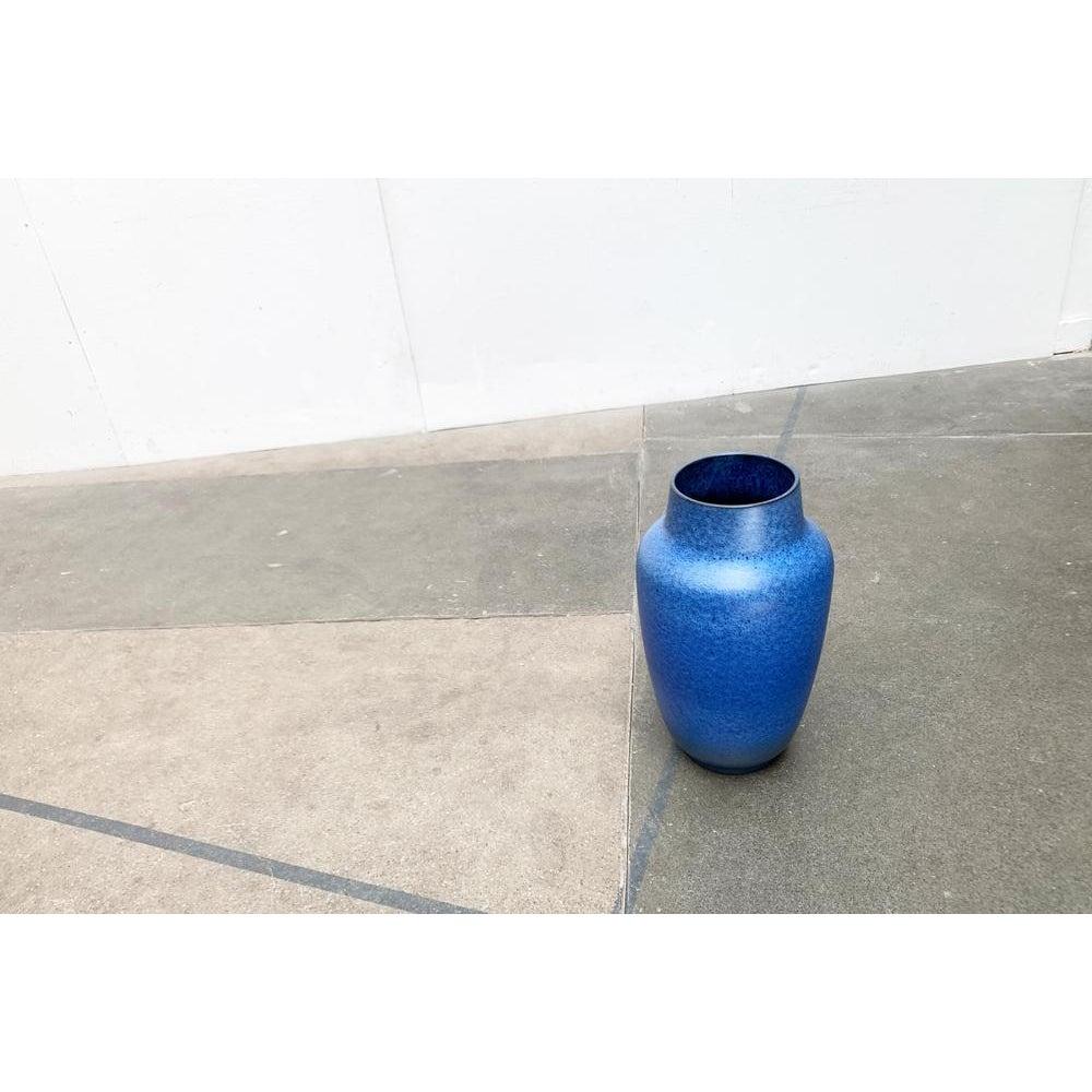 Grande vaso da terra di metà secolo in Studio Pottery blu di Bückeburg Keramik, anni '60 in vendita 4