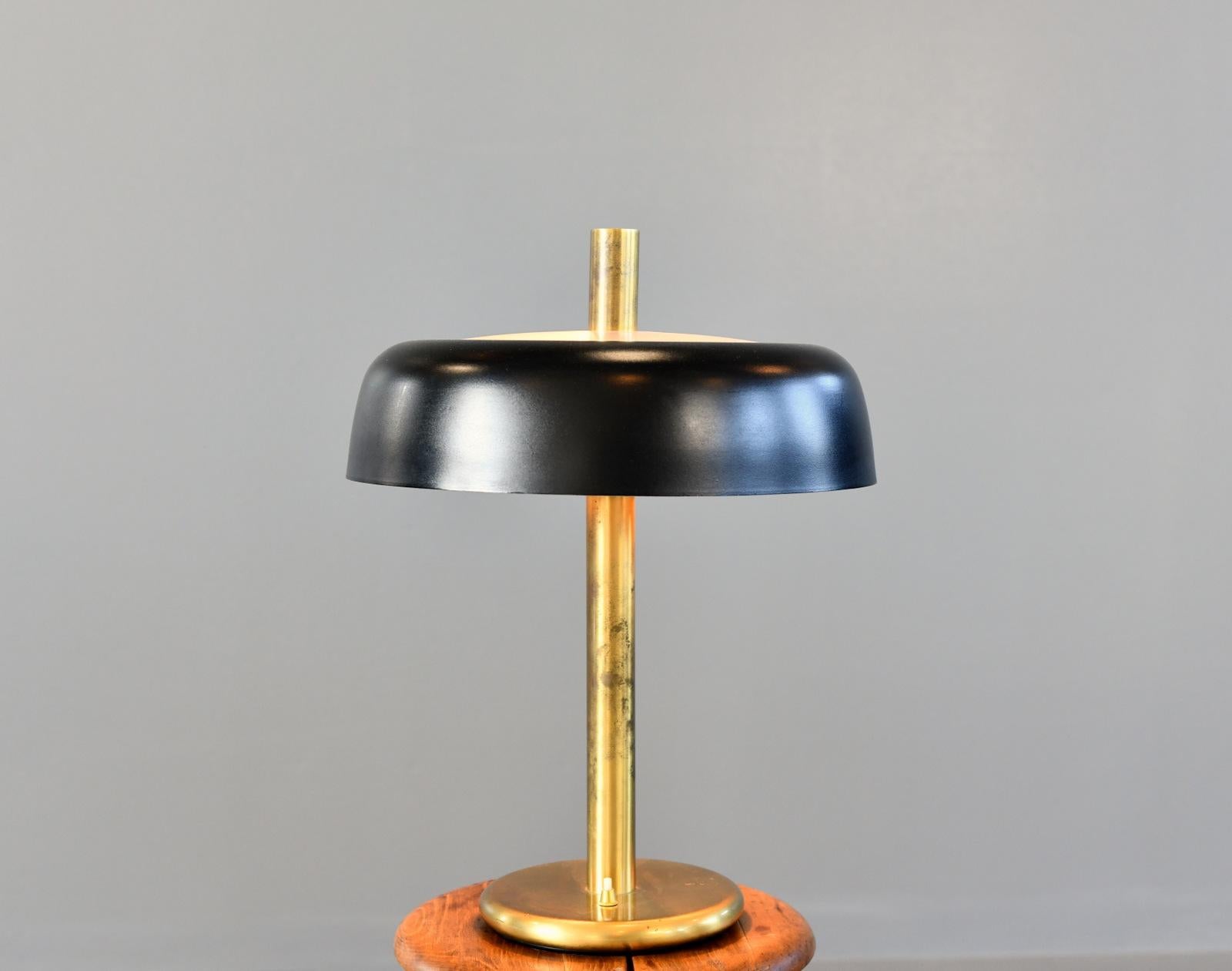 Large Mid Century Table Lamp By Hillebrand Circa 1960s

- Aluminium shade
- Brass bass and stem
- Perspex diffuser
- On/Off push button switch on the base
- Takes 3x E27 fitting bulbs
- Produced by Hillebrand
- German ~ 1960s
- 43cm wide x 43cm deep
