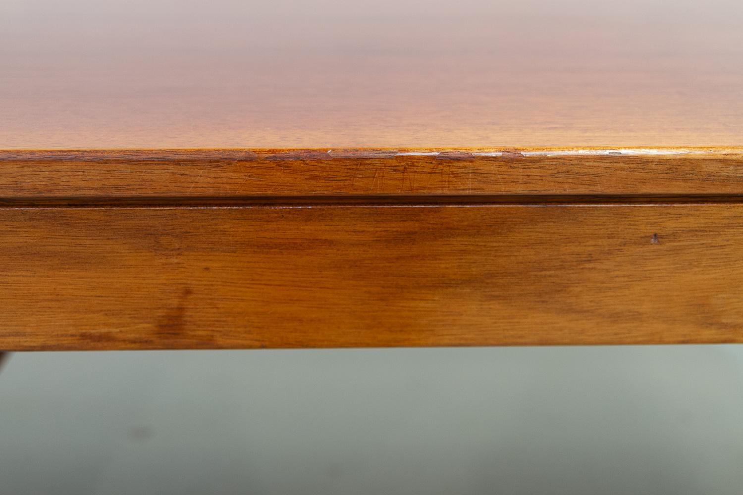 Grande scrivania in teak di metà secolo di Torbjørn Afdal per Bruksbo, 1960. in vendita 4